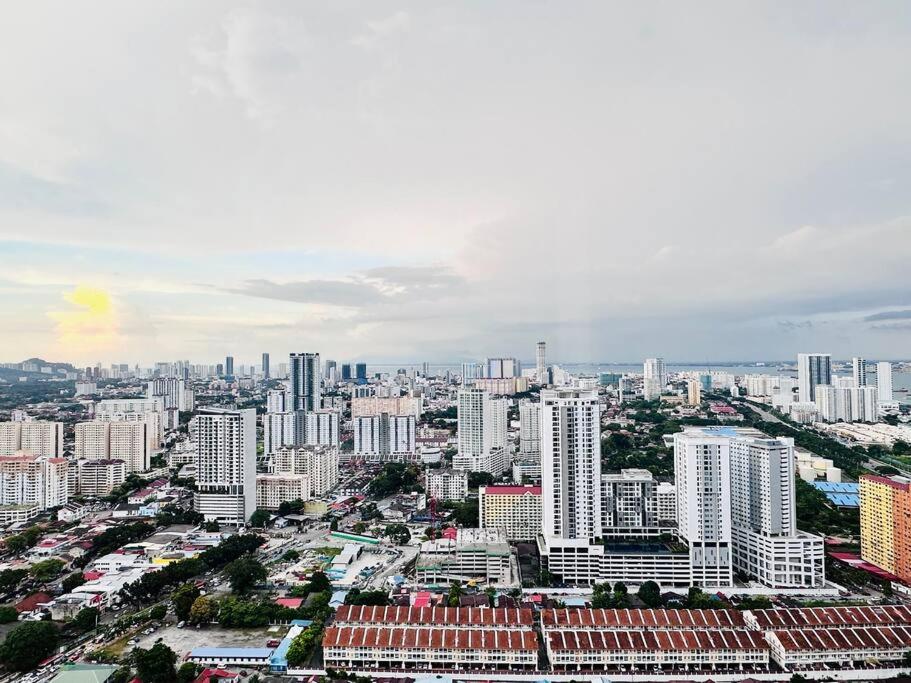 New Urban Suite Majestics 3BR Homestay at Georgetown BY URBAN STAYCATION LOD PULSE