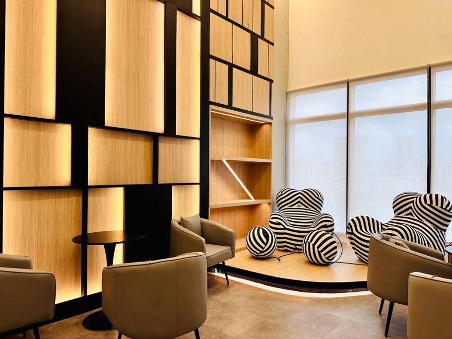 New Urban Suite Majestics 3BR Homestay at Georgetown BY URBAN STAYCATION LOD PULSE