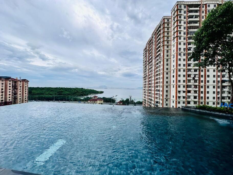 New Urban Suite Majestics 3BR Homestay at Georgetown BY URBAN STAYCATION LOD PULSE