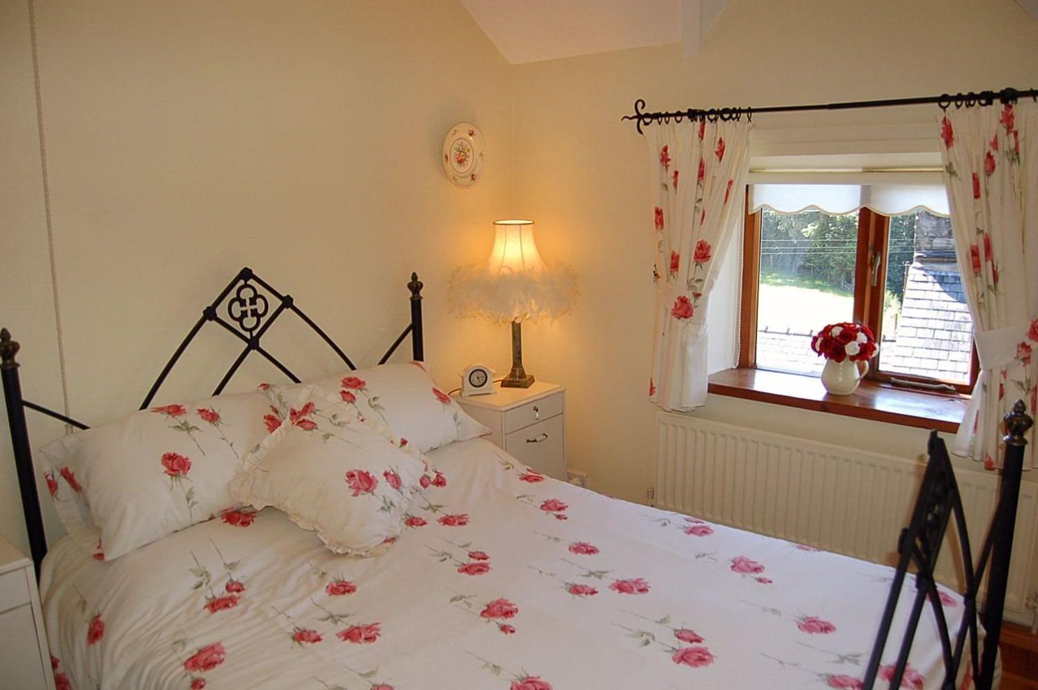 Tre-Allt Gorgeous Cottage view 3