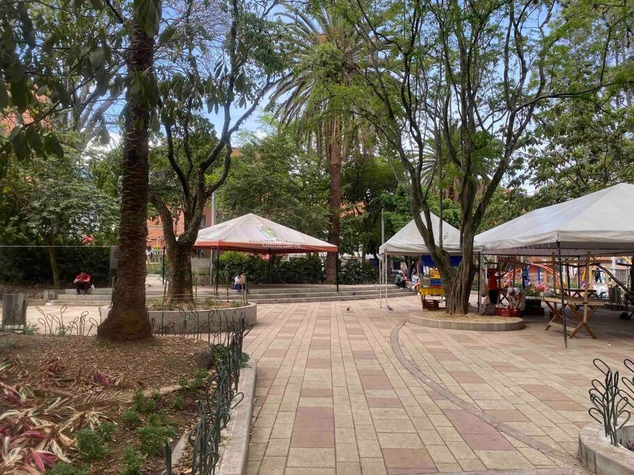 Apartamento acogedor barrio la Floresta Medellín
