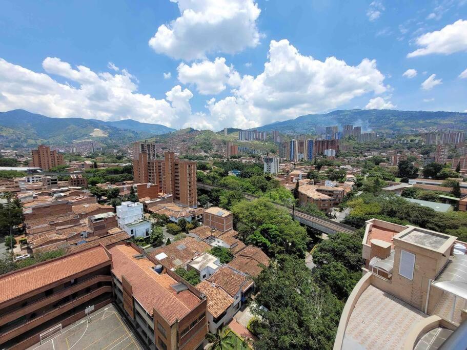 Apartamento acogedor barrio la Floresta Medellín