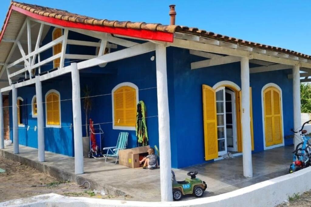 Casa pé na areia frente ao mar. Praia da Juréia.