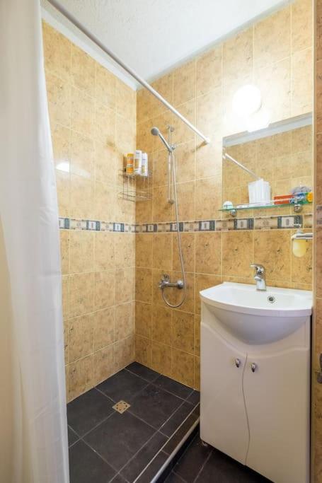 Cozy 1BD Flat in Central Sofia - Walk to Monuments by Flat Mаnager