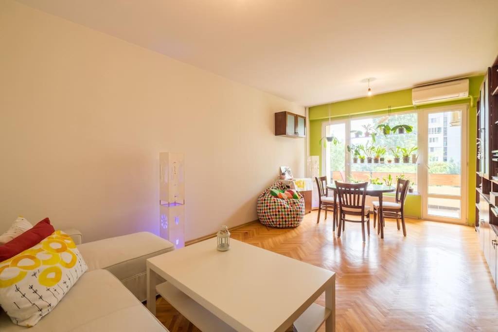 Cozy 1BD Flat in Central Sofia - Walk to Monuments by Flat Mаnager