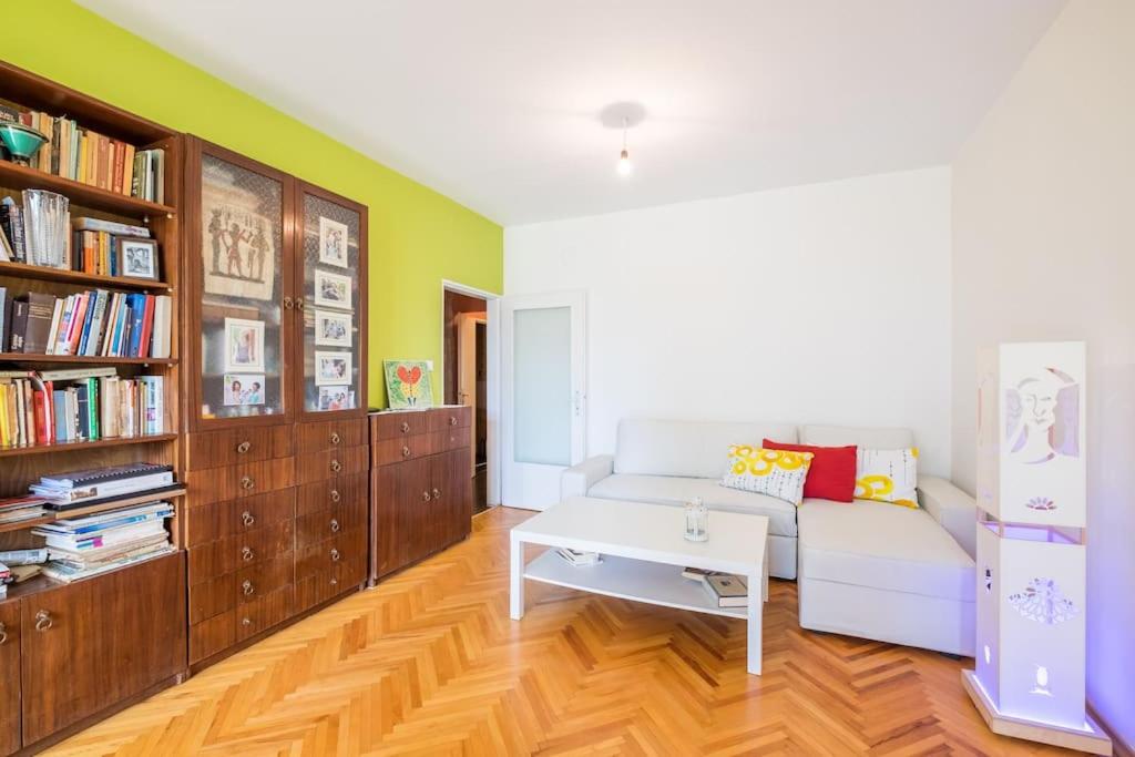 Cozy 1BD Flat in Central Sofia - Walk to Monuments by Flat Mаnager