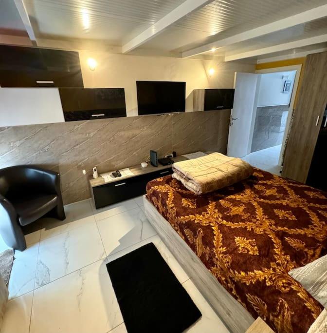 Cute Penthouse view 2