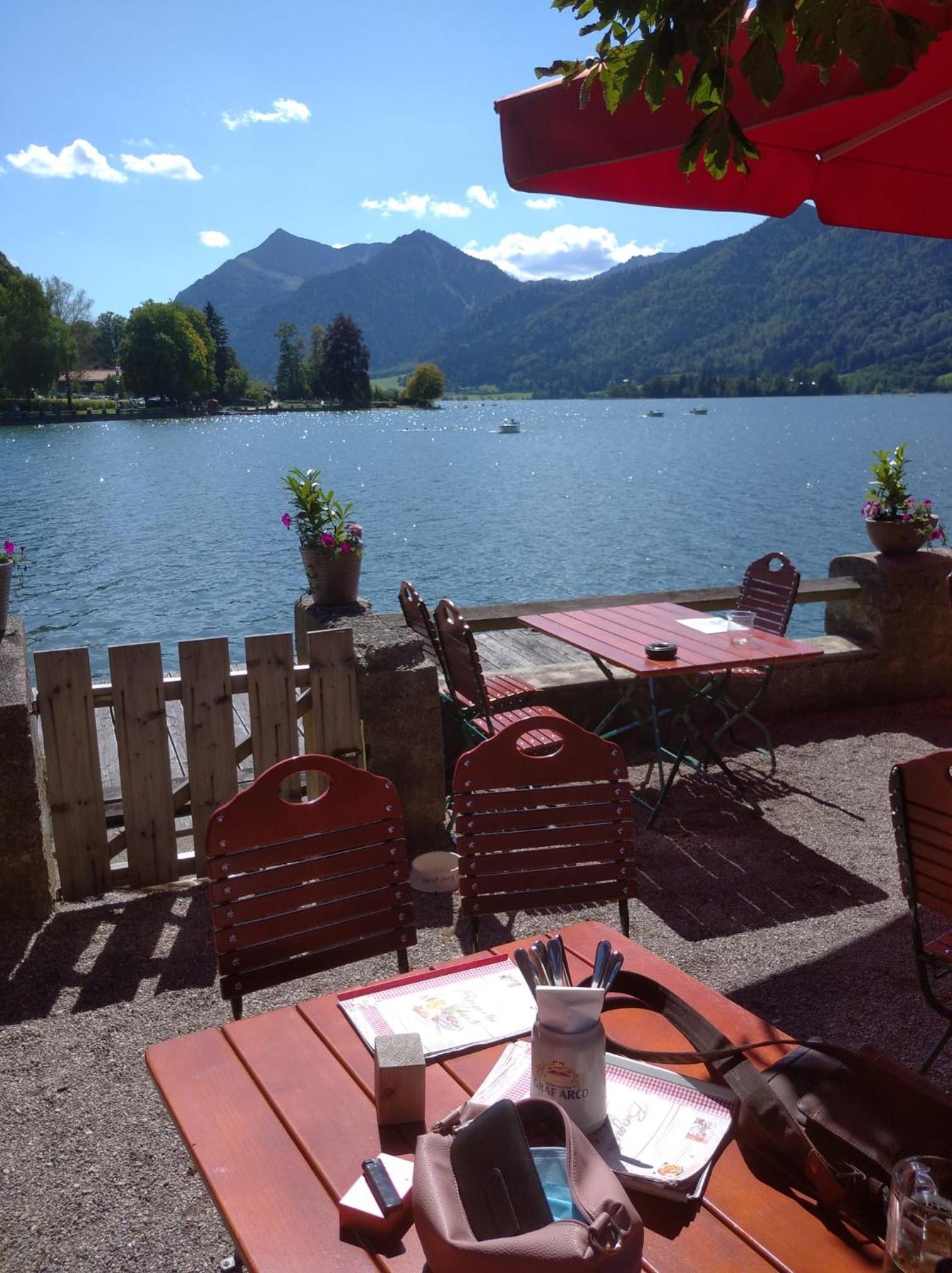 Wellnessoase mit Sauna und Whirlpool