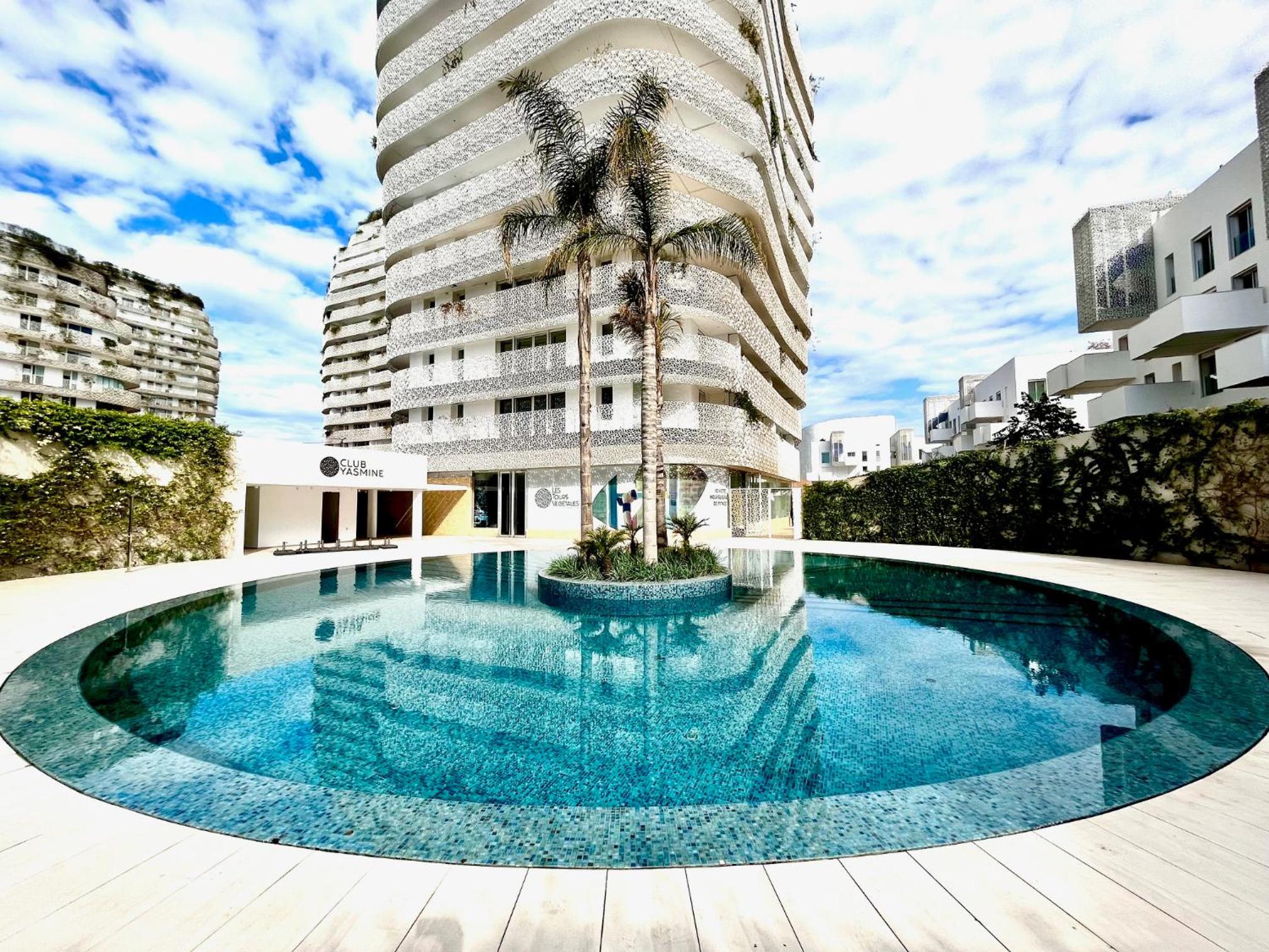 Anfa Finance City CFC! Magnifique Apt Tours Végétales, grande terrasse, piscine, parking view 4