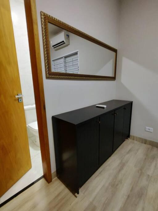 Casa luxuosa em região central (Próximo ao Aeroporto)