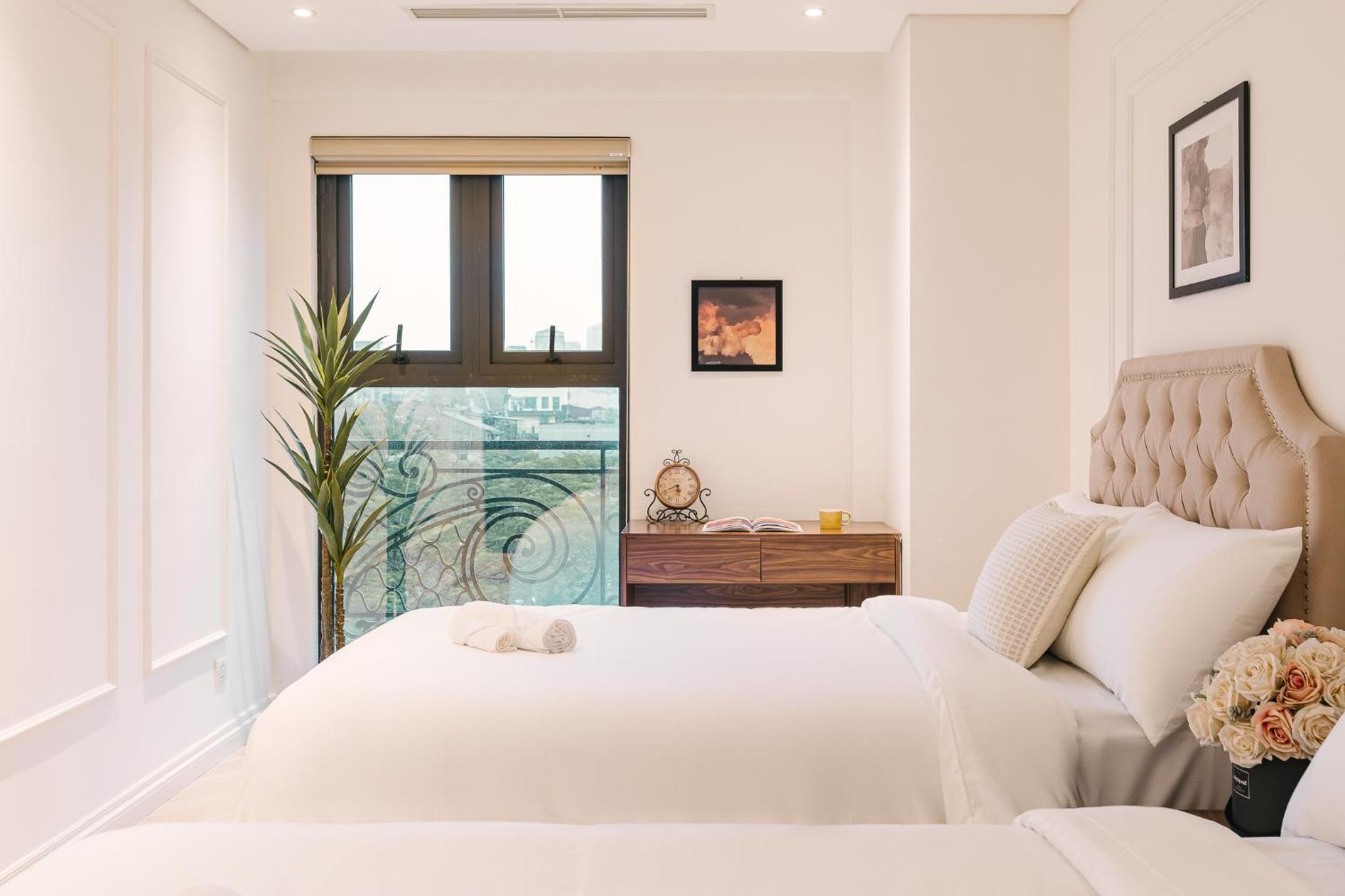T Place Luxury Apartment Hoan Kiem Lake by SSens Homes