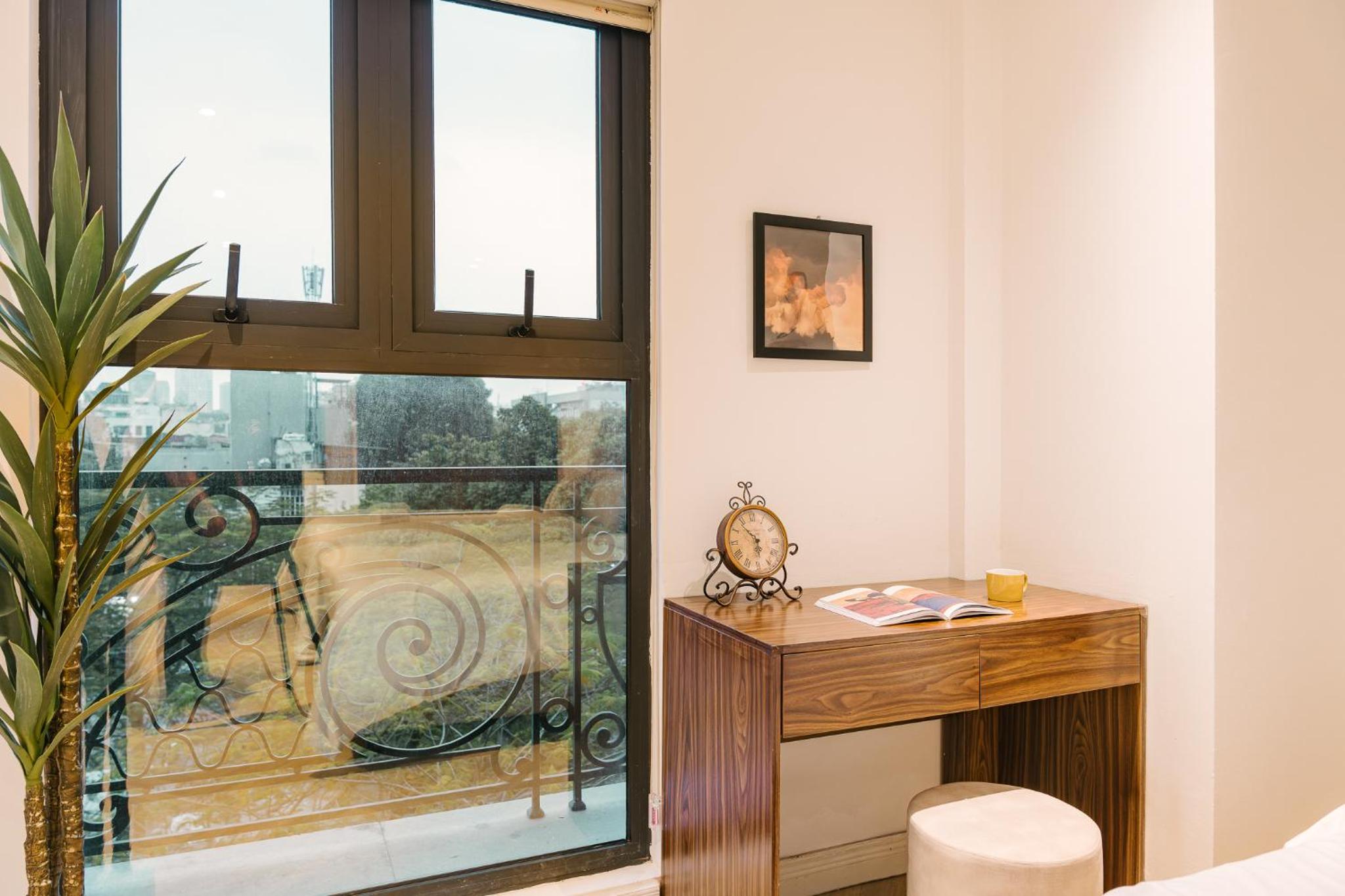T Place Luxury Apartment Hoan Kiem Lake by SSens Homes