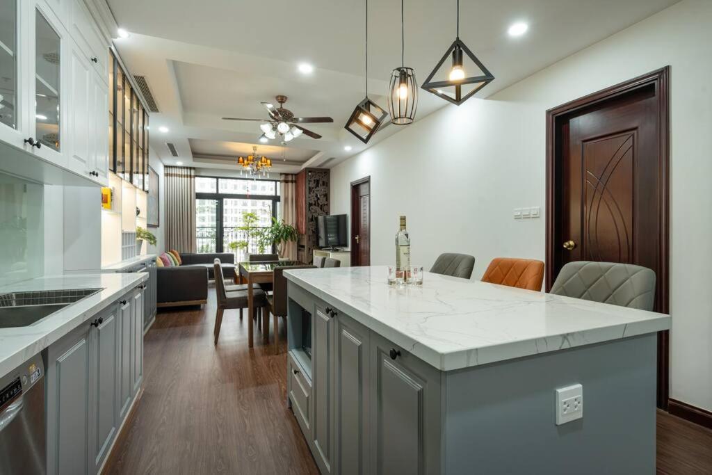 Chizzhousing_Vinhomes Royal City_2BR Apartment