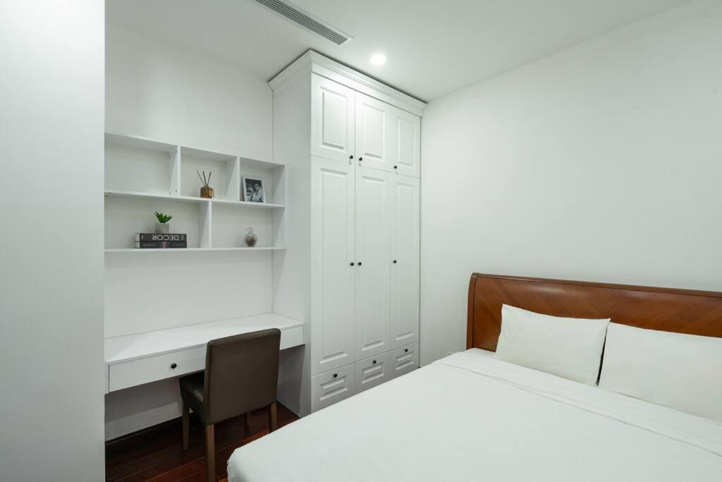 Chizzhousing_Vinhomes Royal City_2BR Apartment
