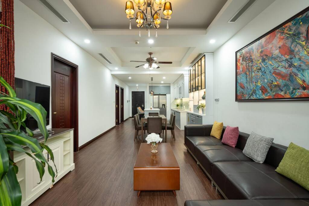 Chizzhousing_Vinhomes Royal City_2BR Apartment