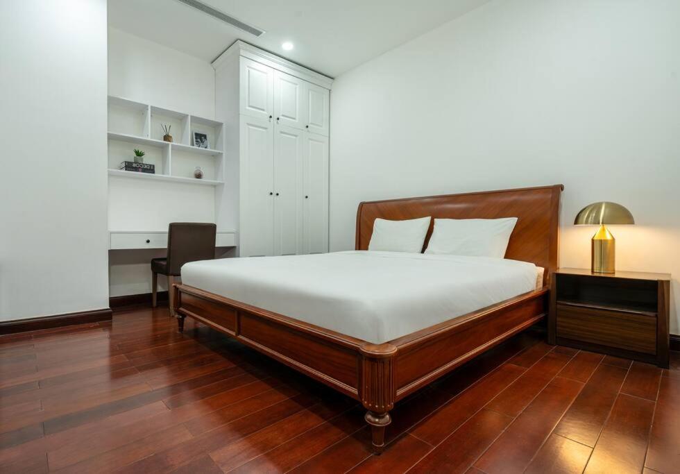 Chizzhousing_Vinhomes Royal City_2BR Apartment