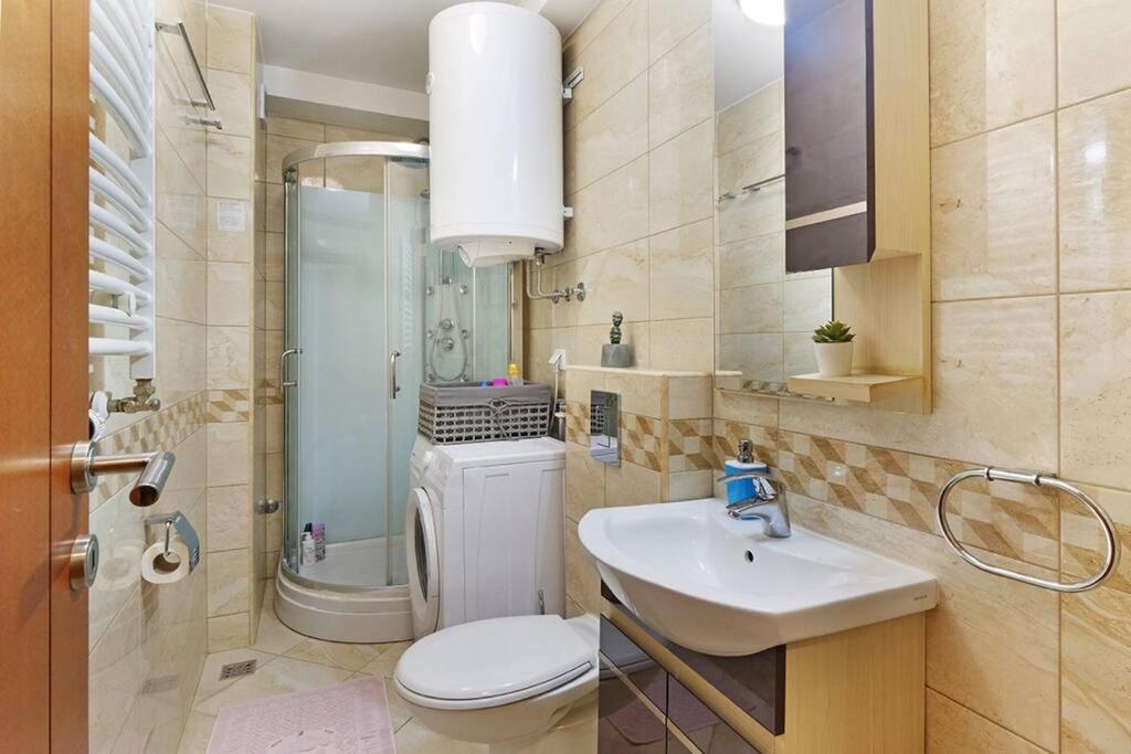 Apartment SEIF 2 view 5