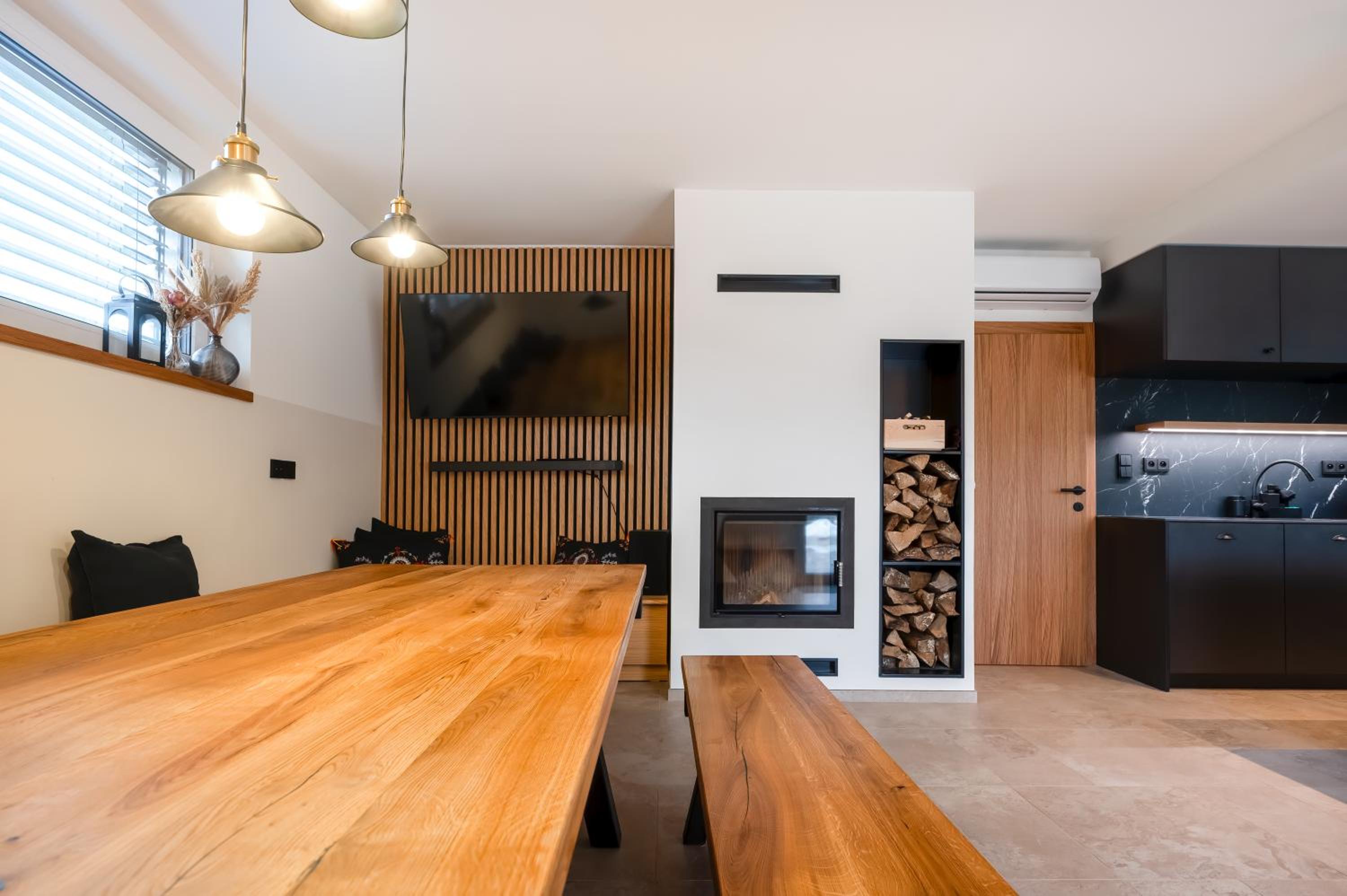 Residence Smržovka - Luxury House with Swimming Pool, Jacuzzi, Garden and BBQ