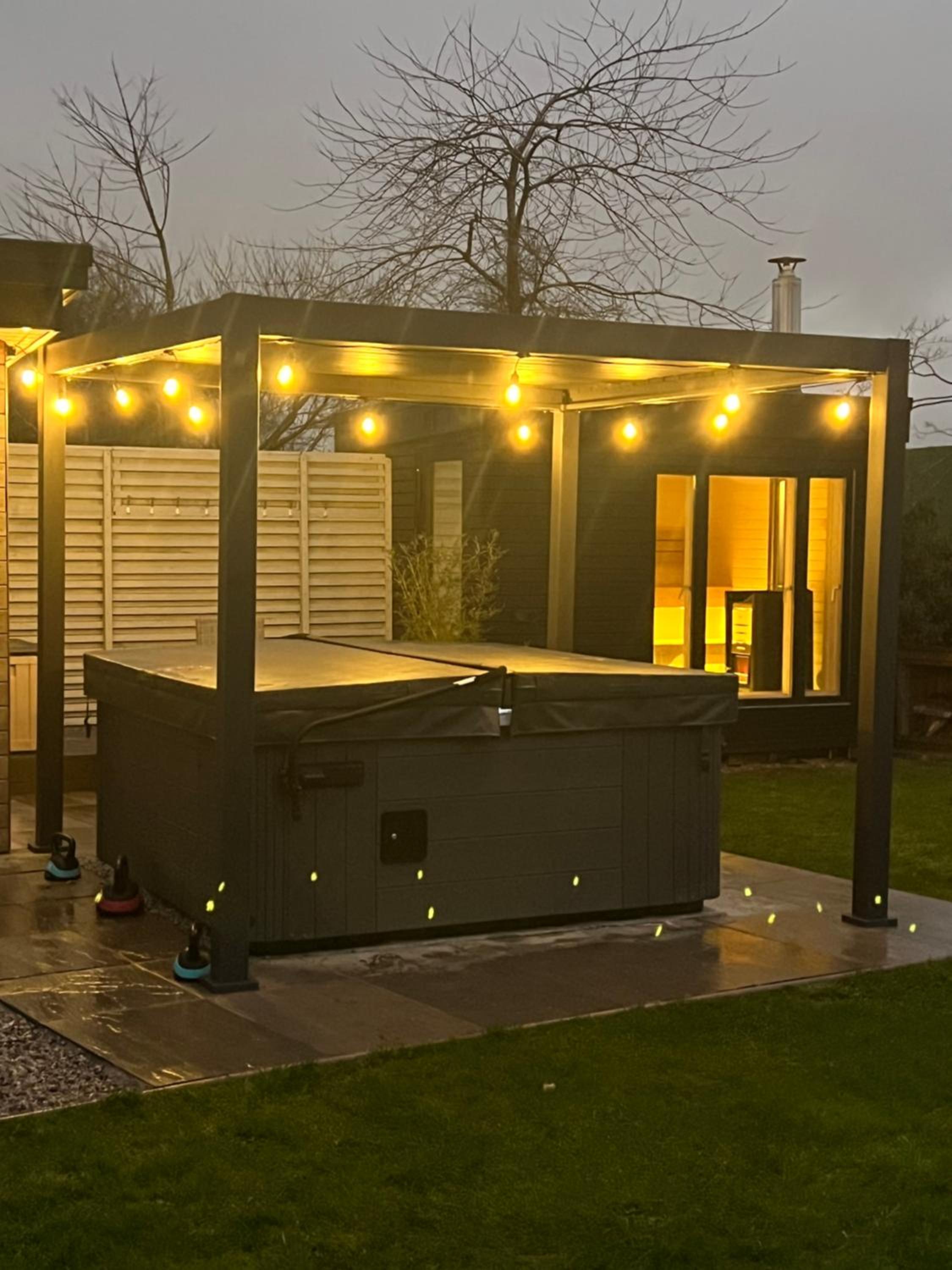 Amazing Cottage & detached Annex sleeps 8, Extra Deep Hot tub, Super Fast wifi, New for 2024 is the addition of Wood Fired Sauna view 2