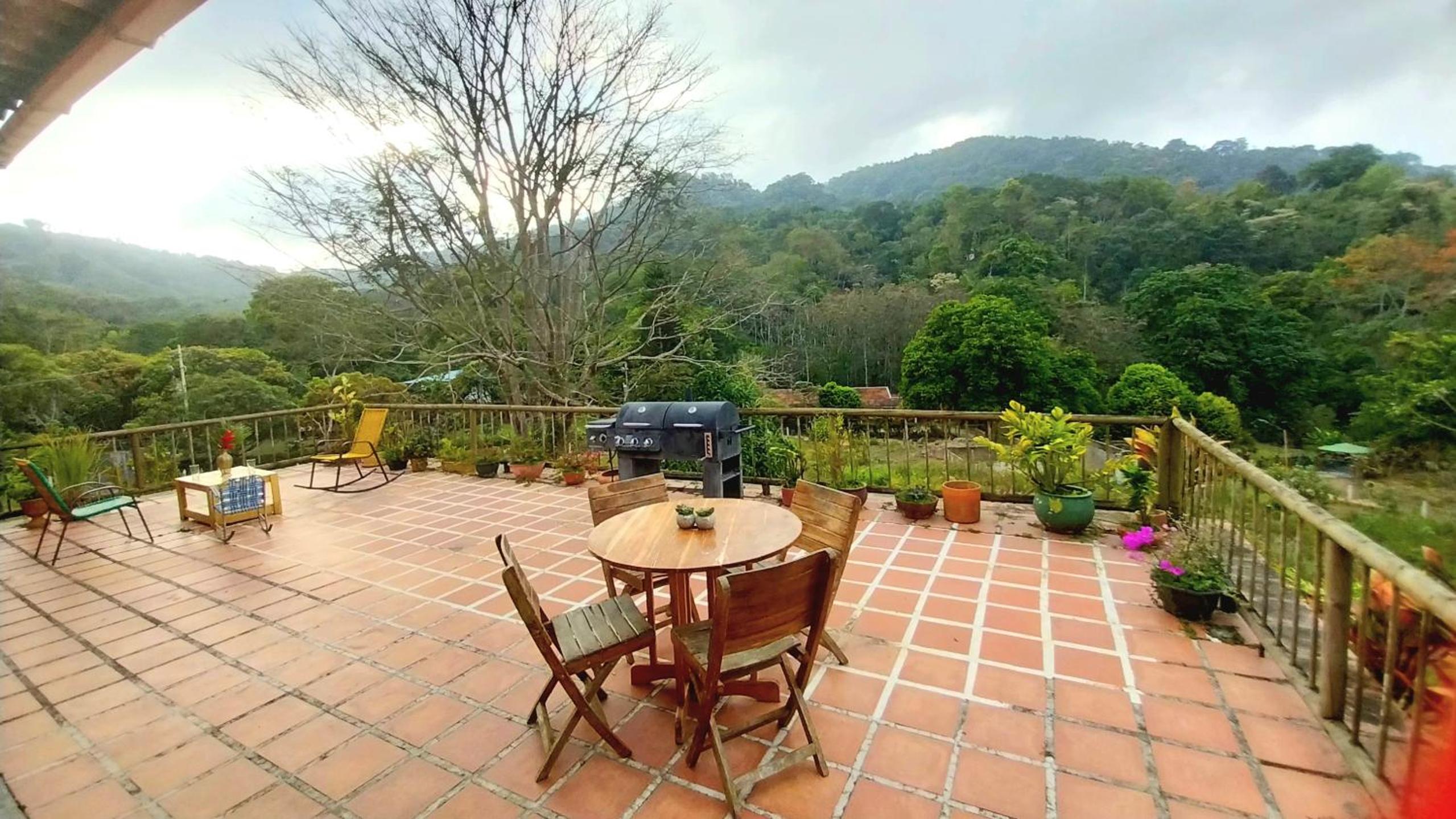 Hotel San Cayetano