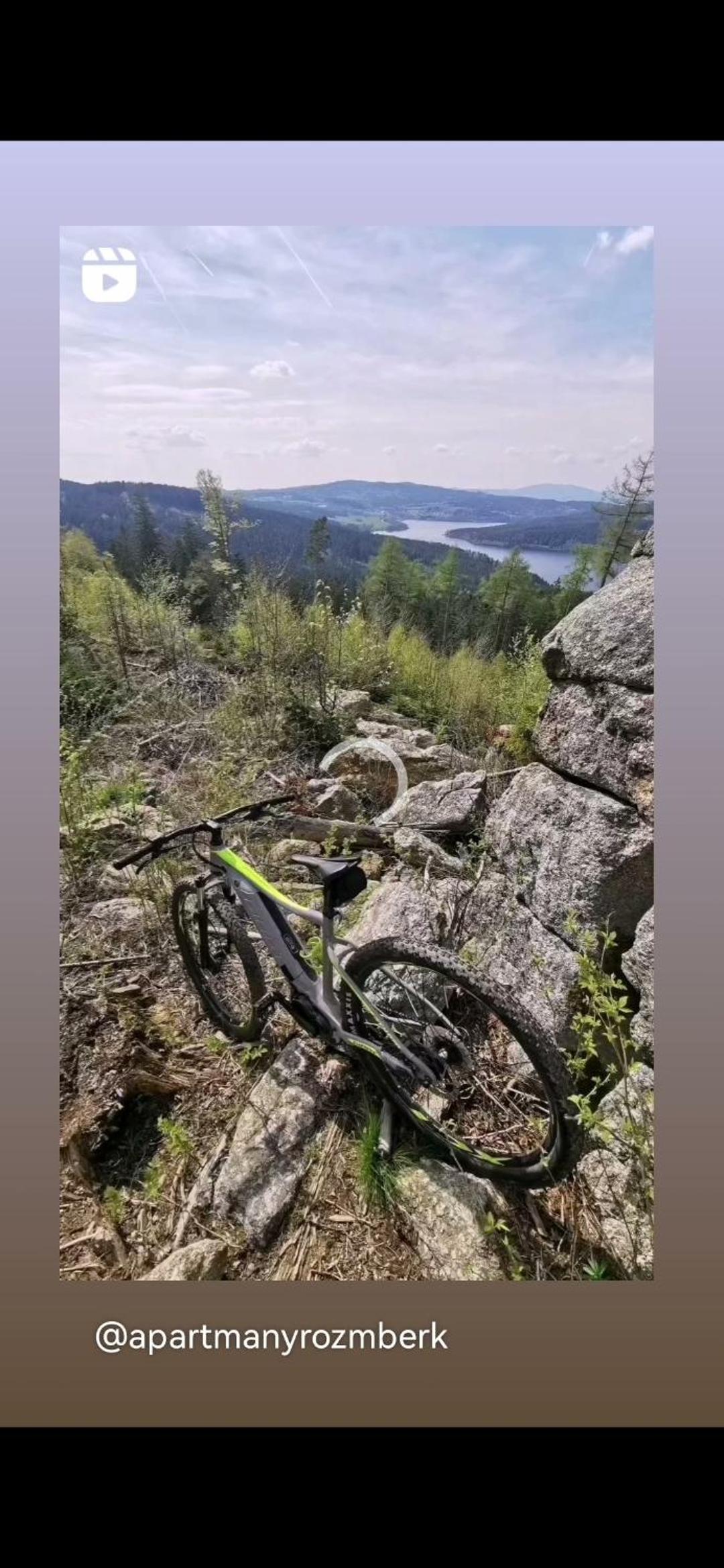 Apartmán s terasou a výhledem na jezero Lipno
