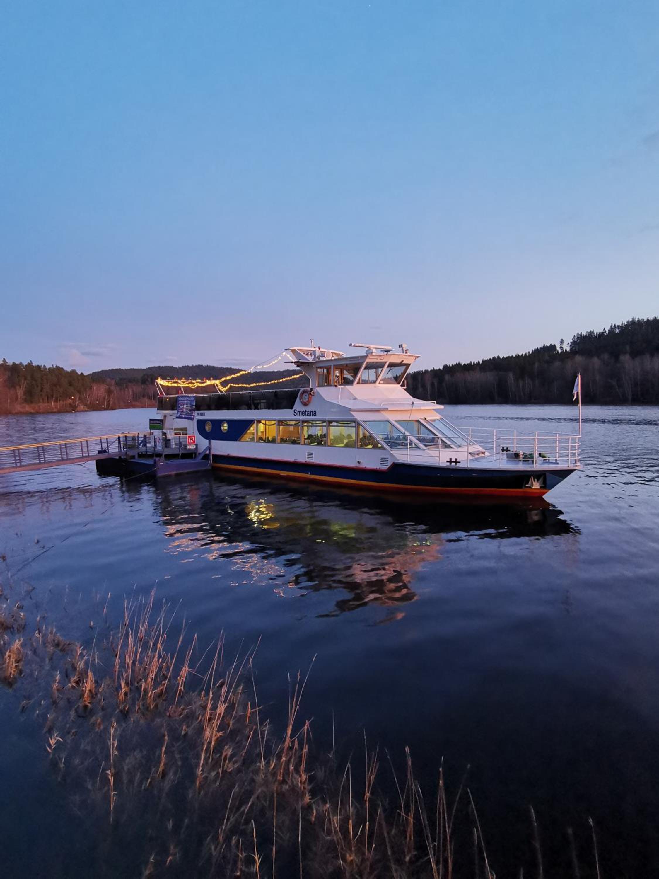 Apartmán s terasou a výhledem na jezero Lipno