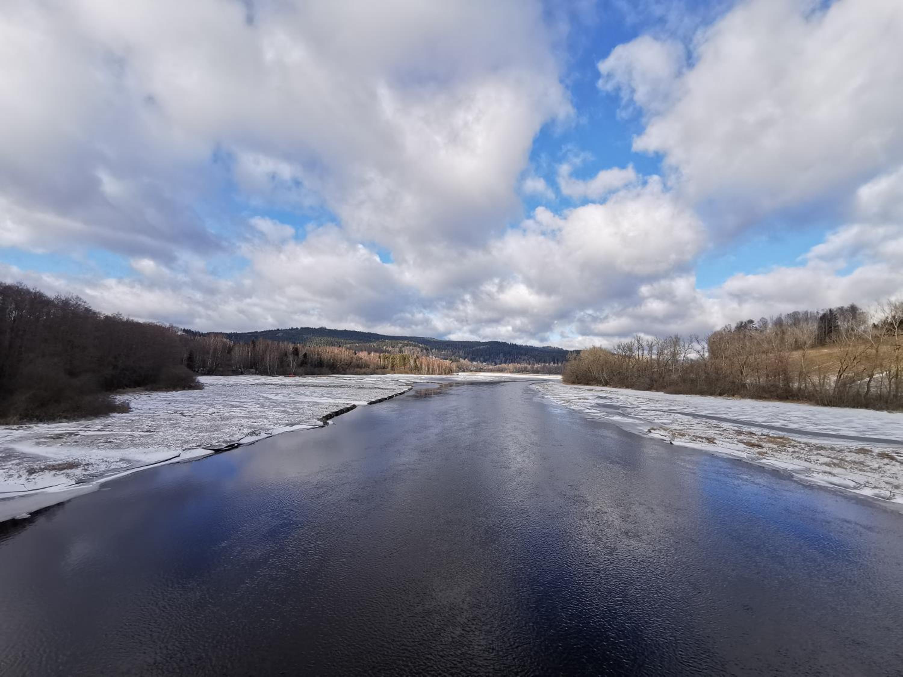 Apartmán s terasou a výhledem na jezero Lipno