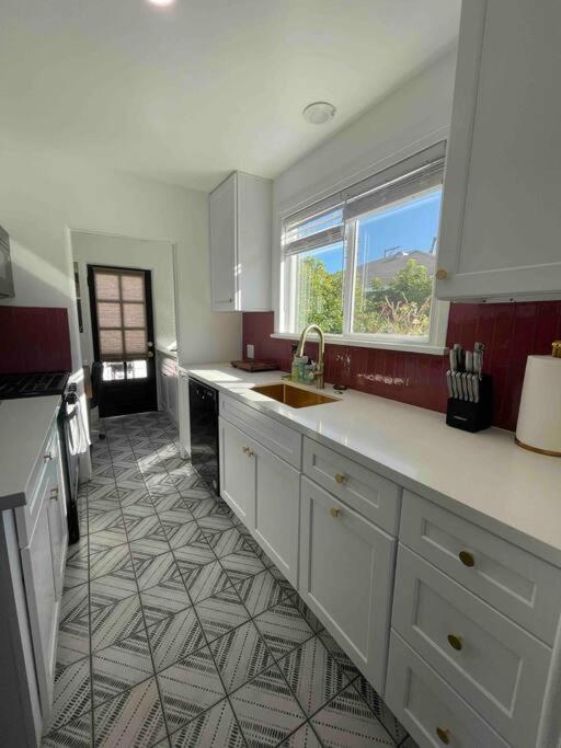 Los Angeles Vacations - Villa Kalina - Property Image 21
