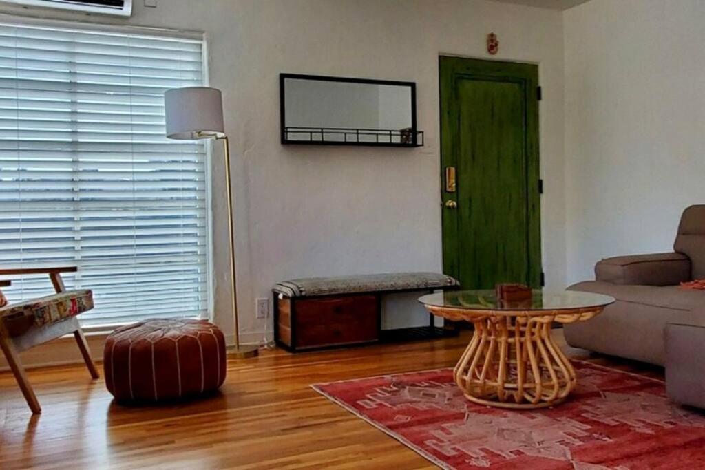 Los Angeles Vacations - Villa Kalina - Property Image 2