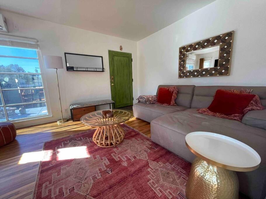 Los Angeles Vacations - Villa Kalina - Property Image 3
