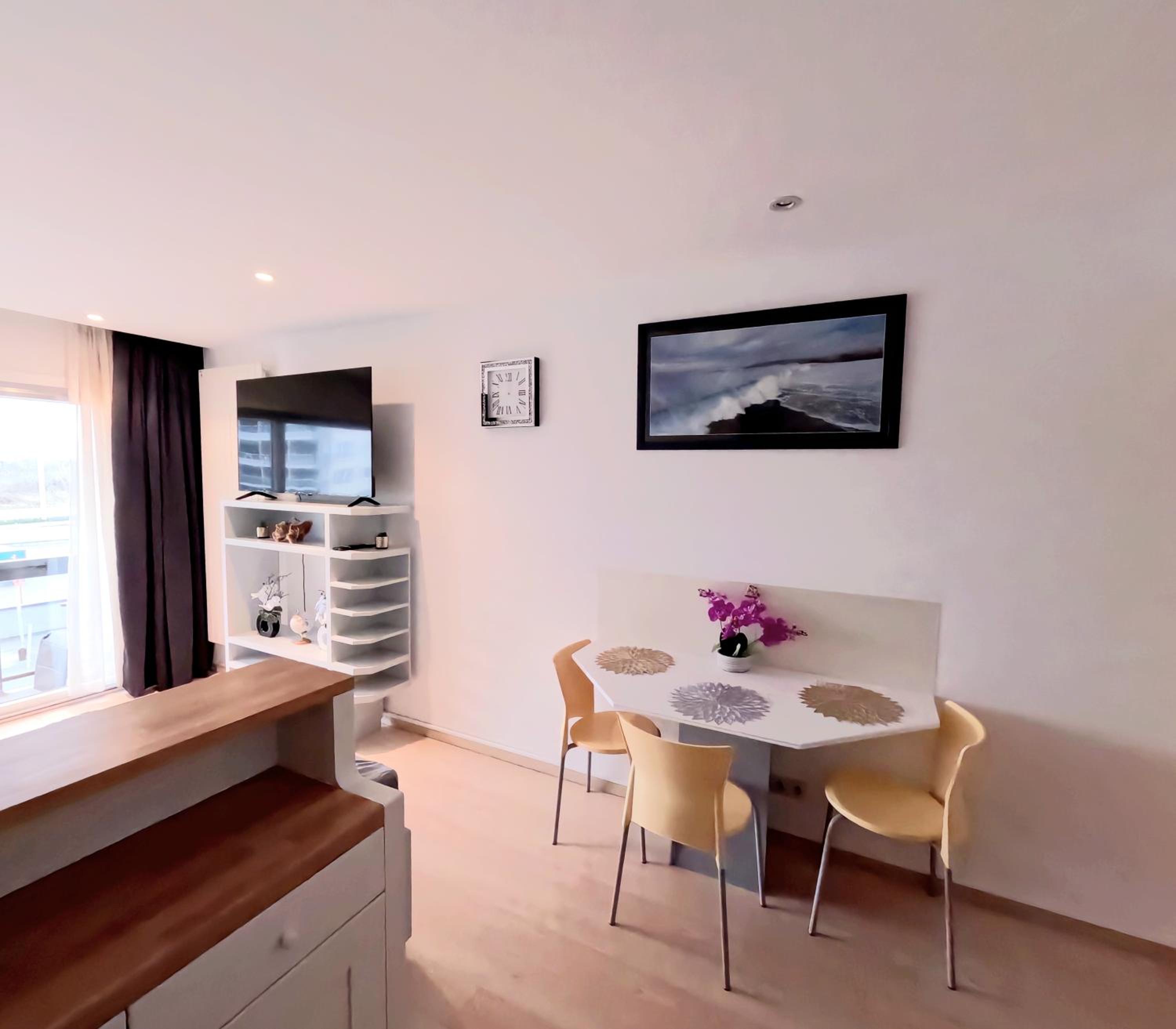 Skyline suite 2
