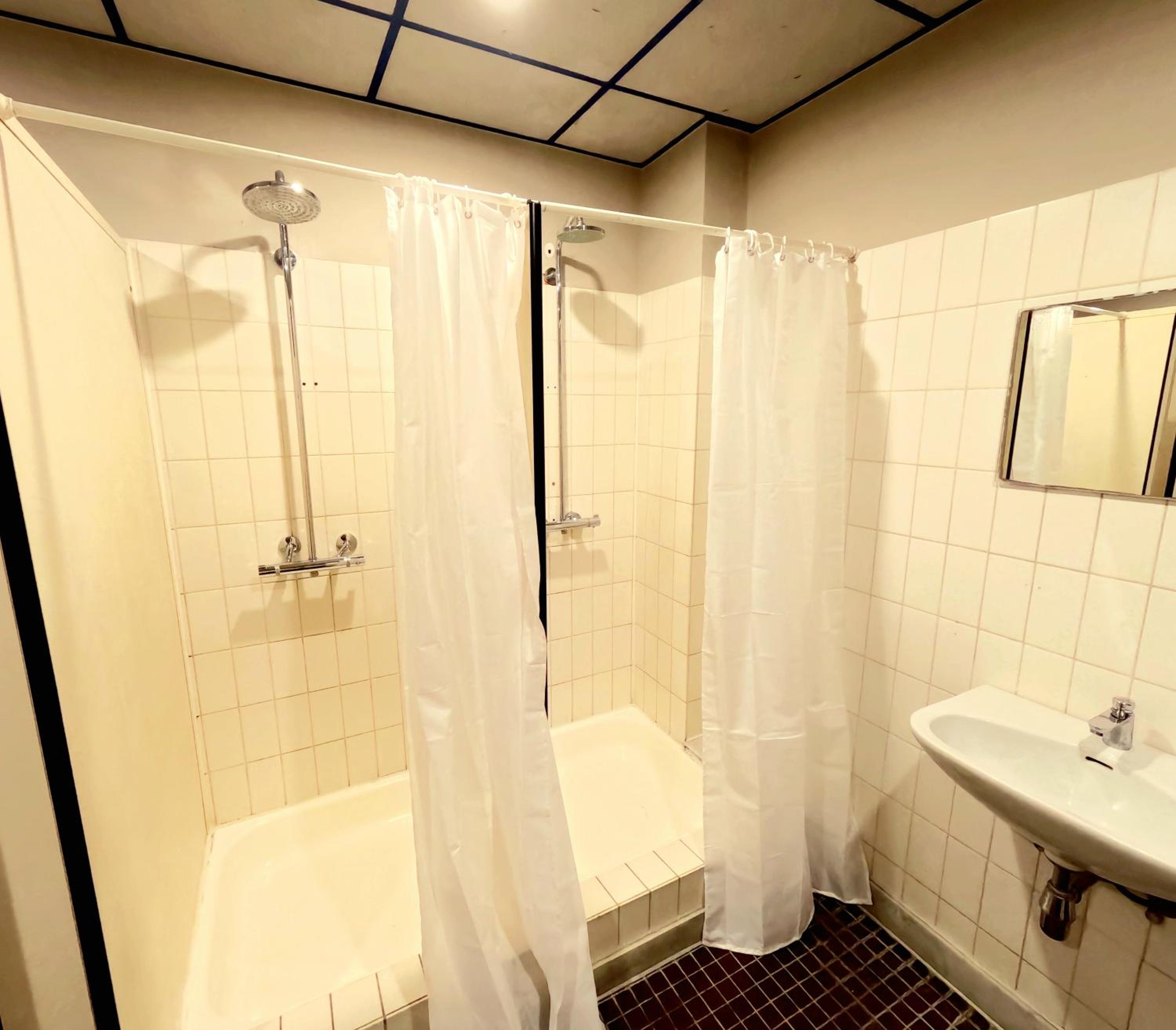 Skyline suite 2
