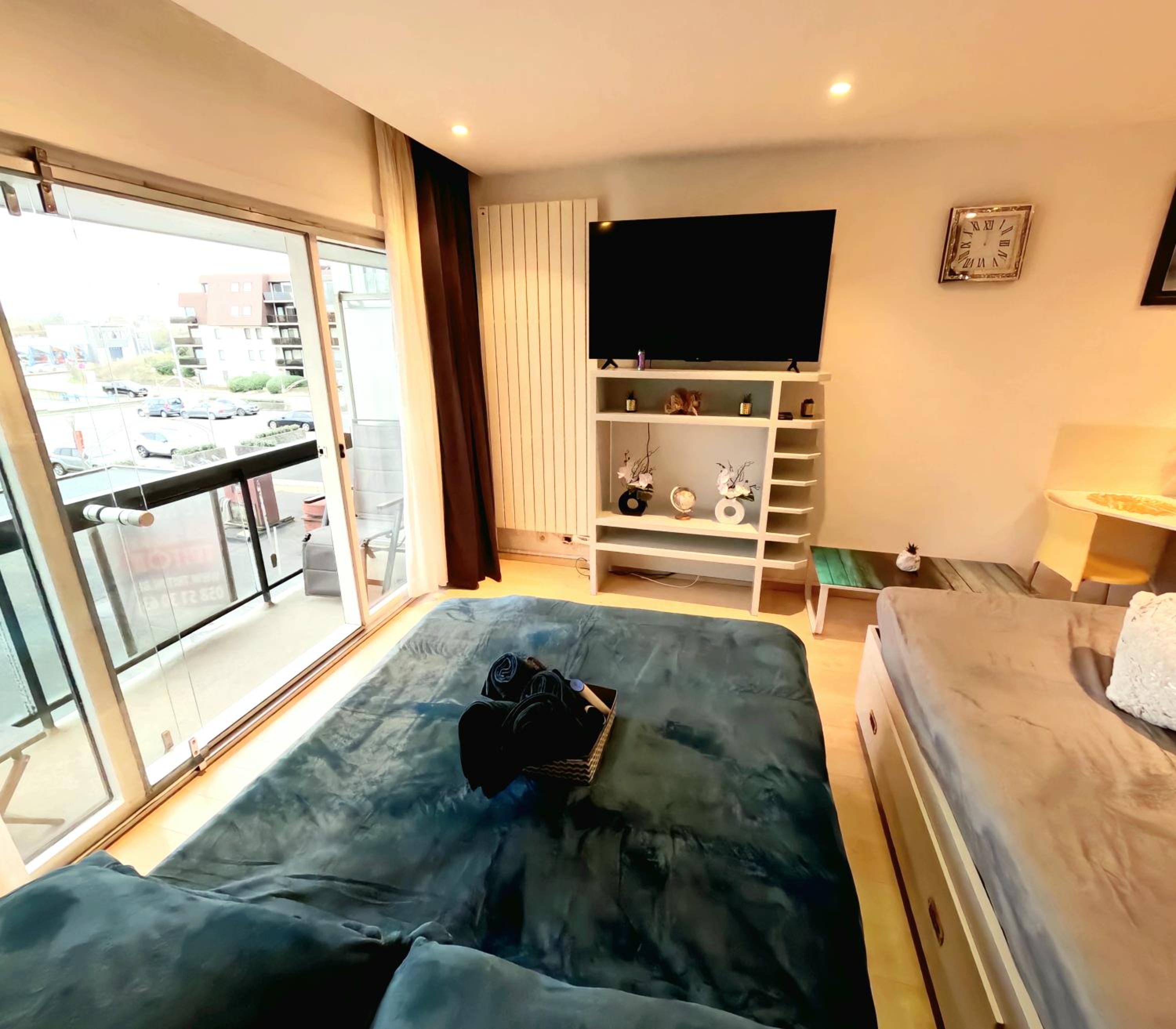 Skyline suite 2