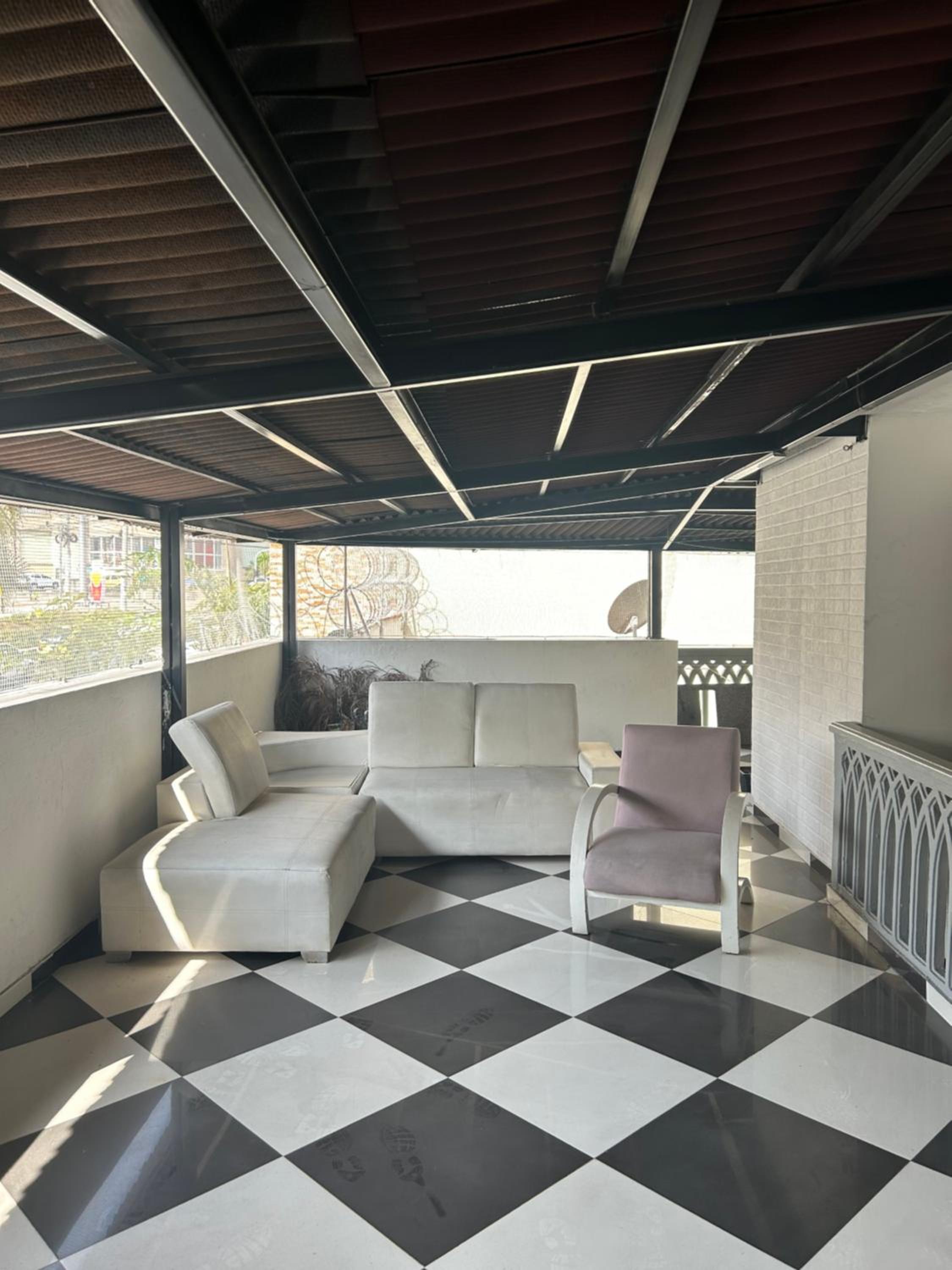 Apartamento por Buenavista