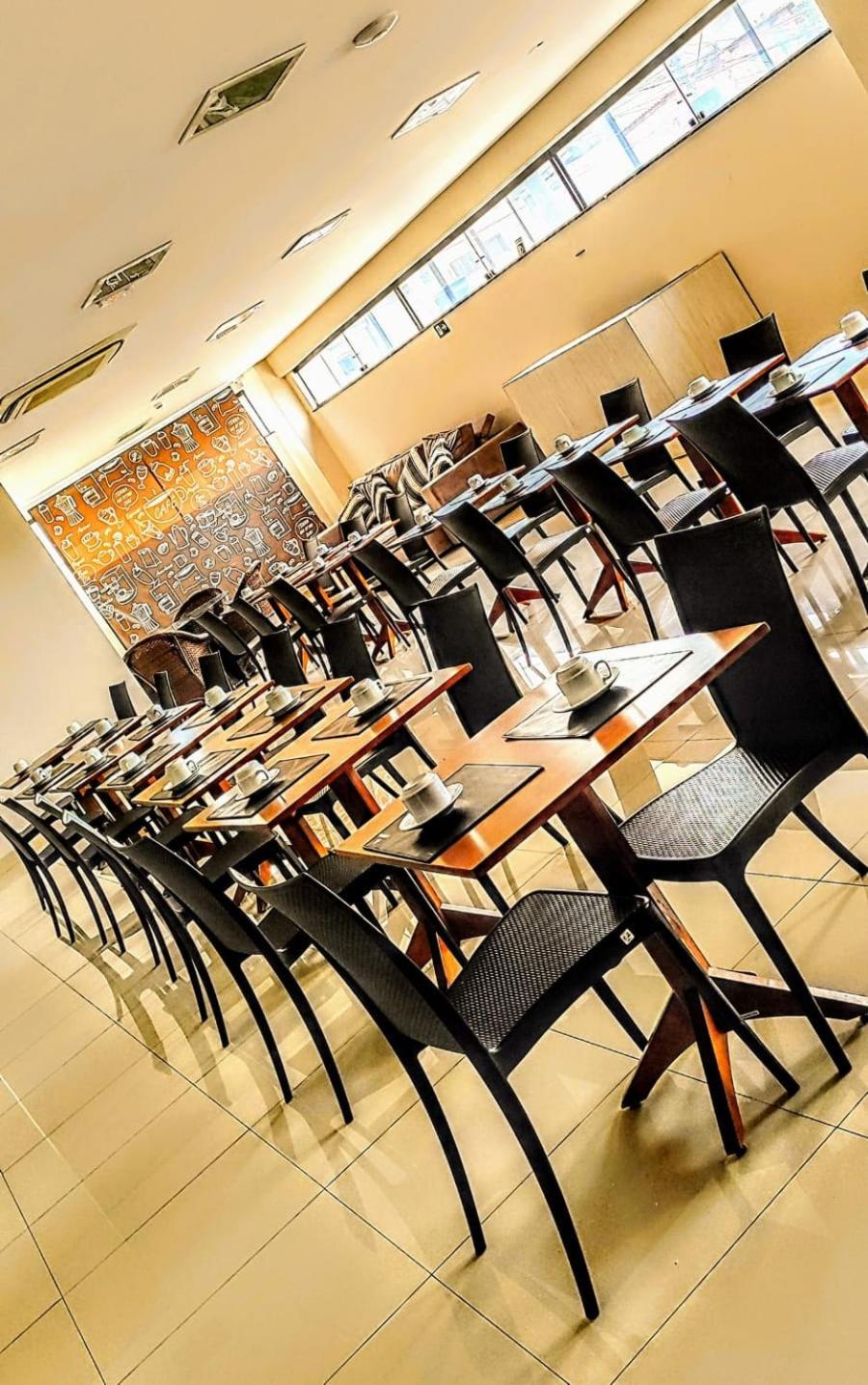Food & Beverage