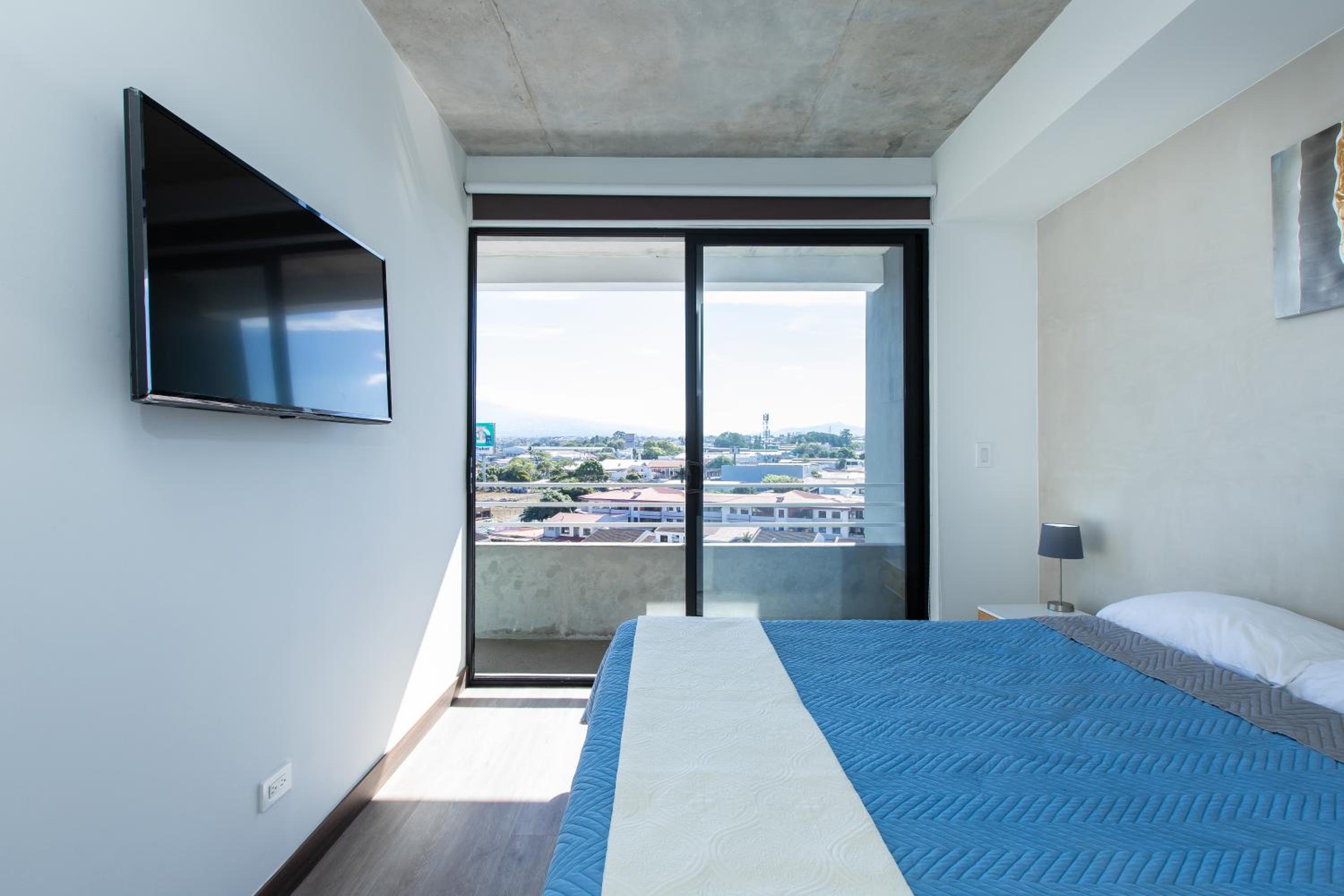 Modern Work & Stay Apt