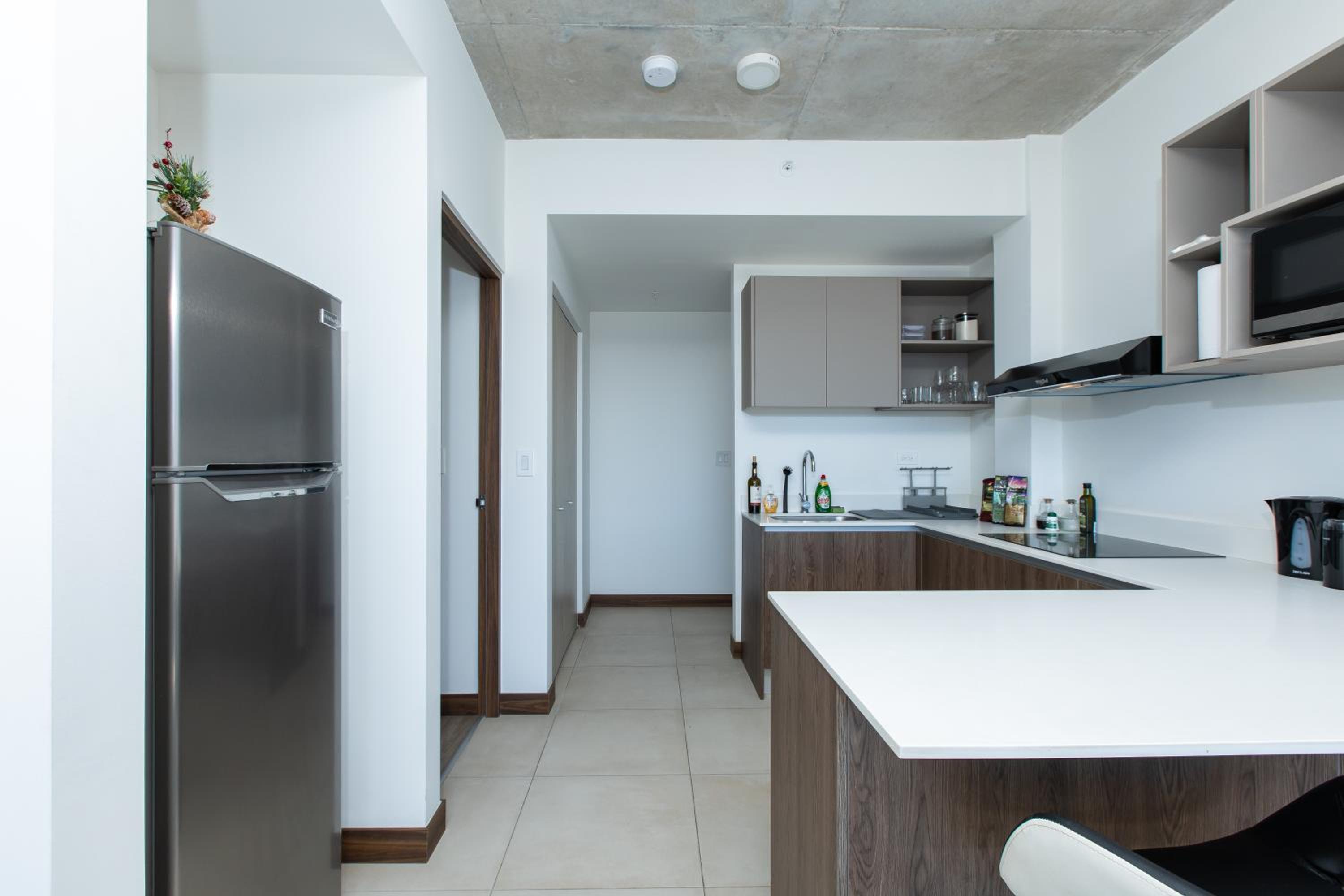 Modern Work & Stay Apt