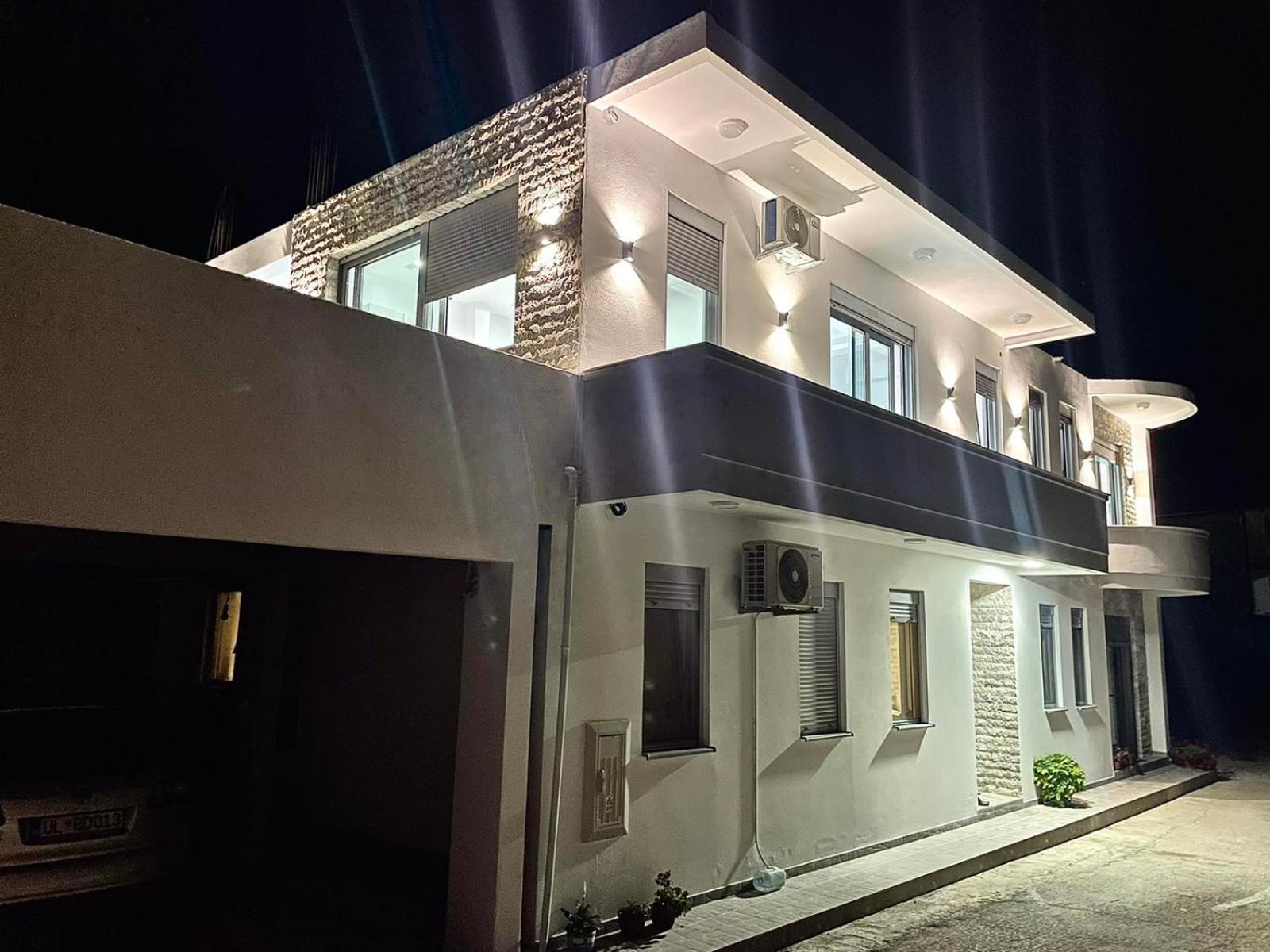 NESI Apartments photo 1