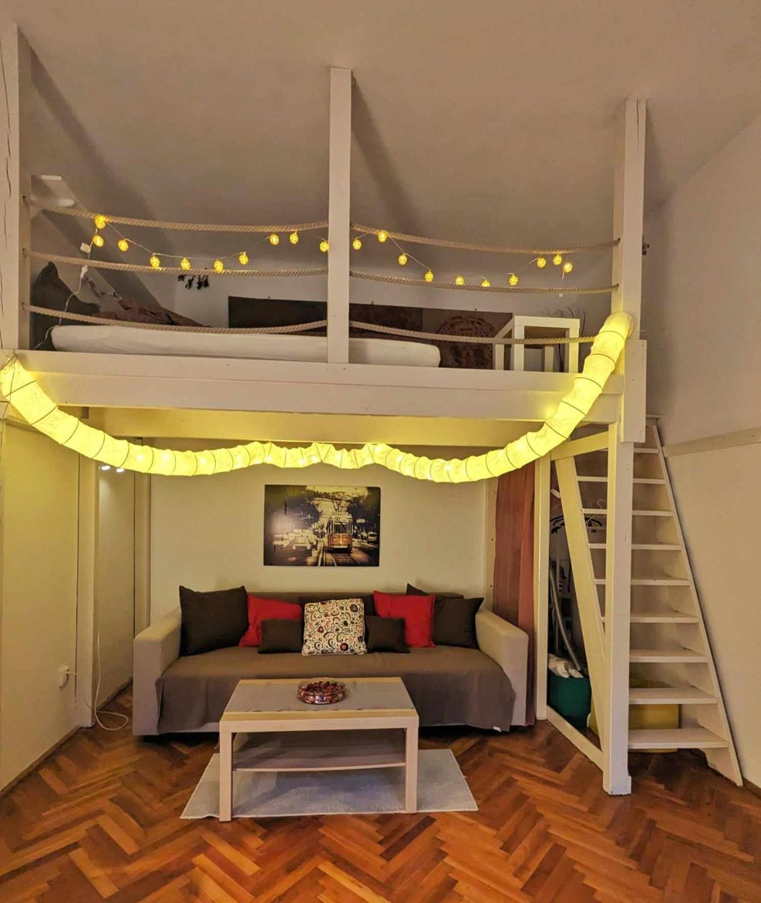 Gallery flat in Party district view 2