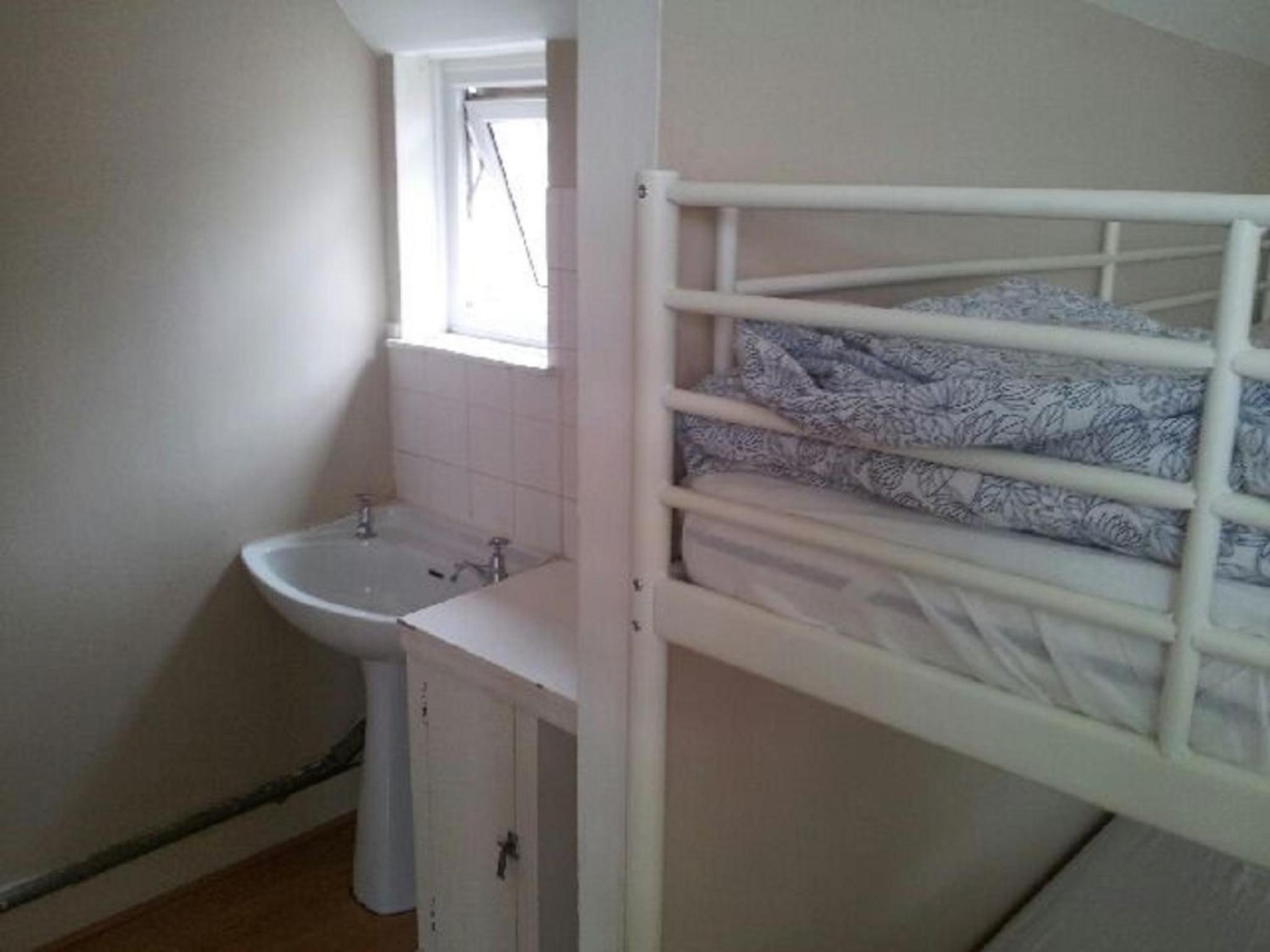 Compton Guest House