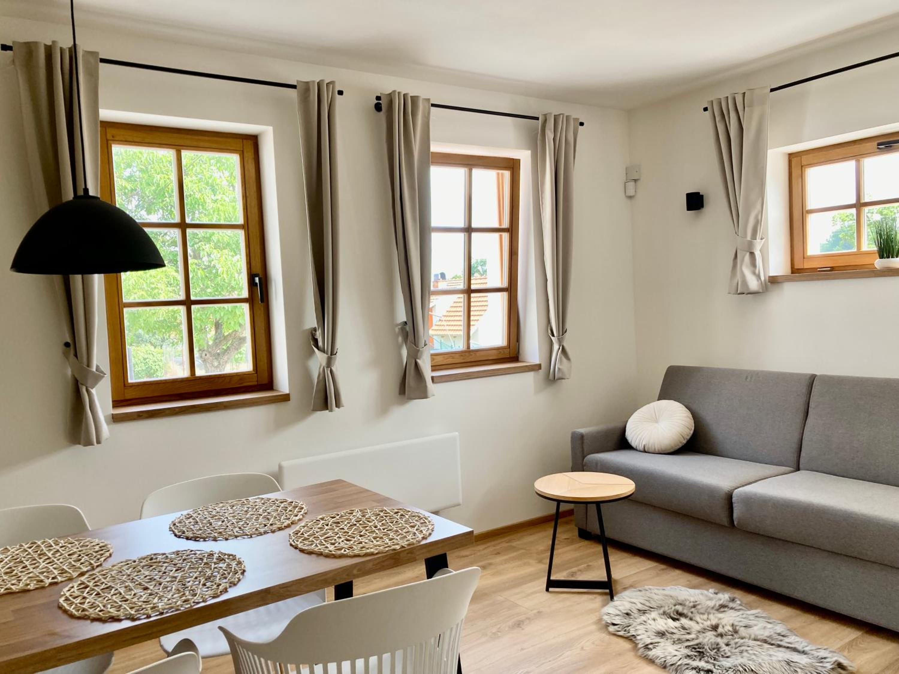 Pod vinohradem - apartmány & vinné sklepy