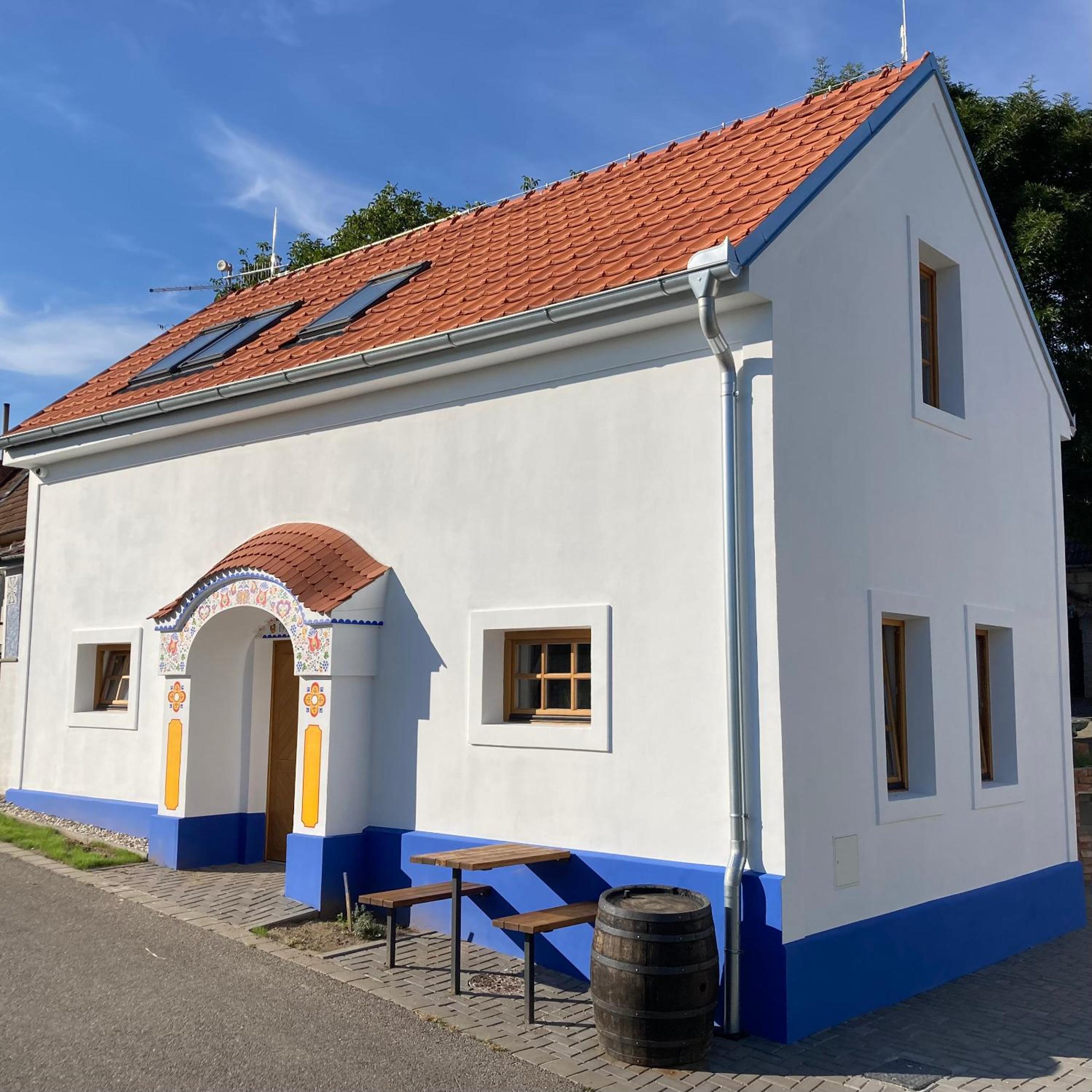 Pod vinohradem - apartmány & vinné sklepy