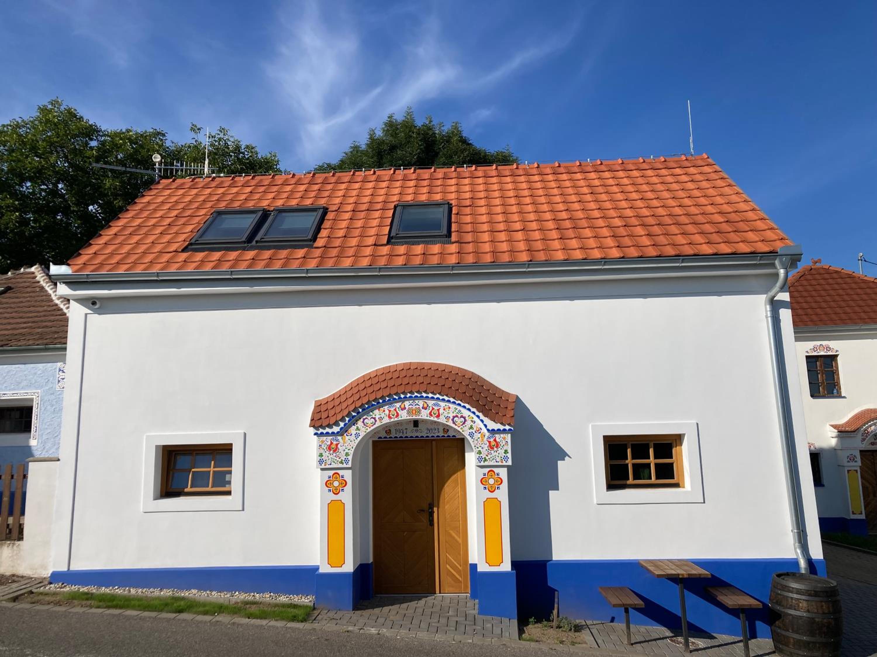 Pod vinohradem - apartmány & vinné sklepy