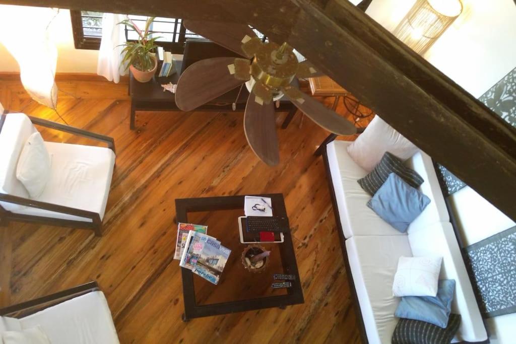 Beachfront house in Baua with swimming pool.