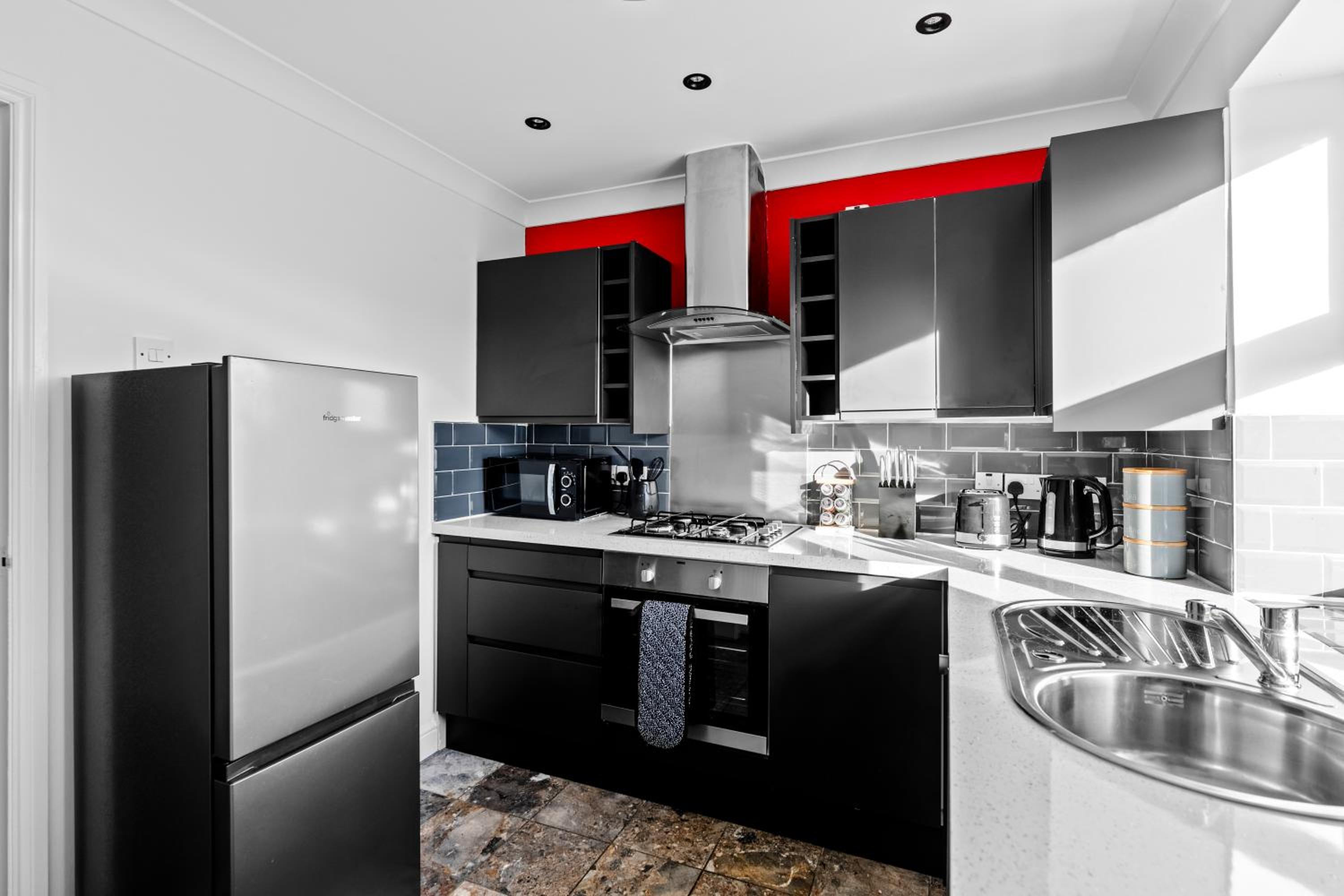 Cosy 2 Bedroom Flat in East Ham, Close to Excel