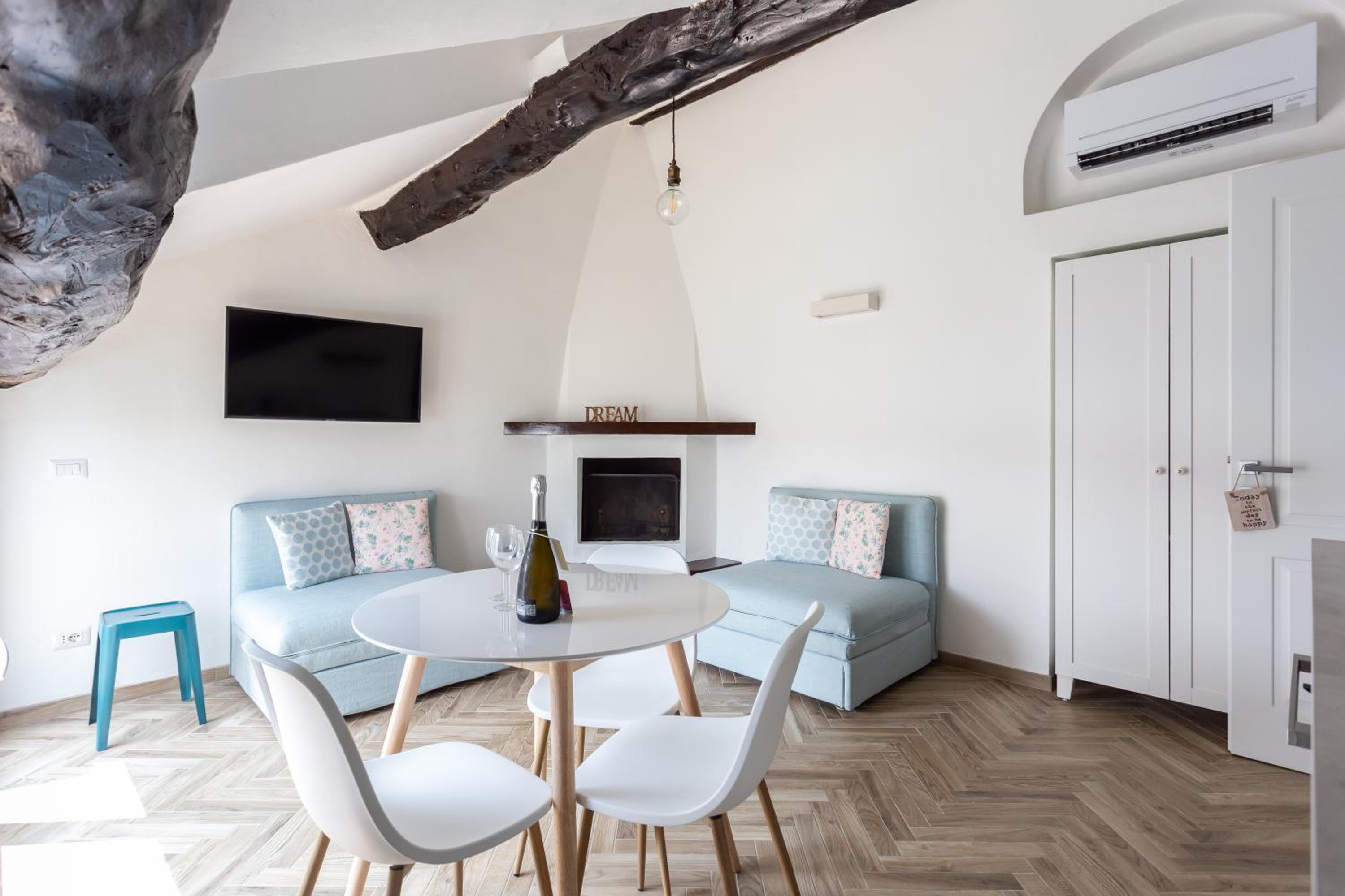 Mortara Navigli Apartments