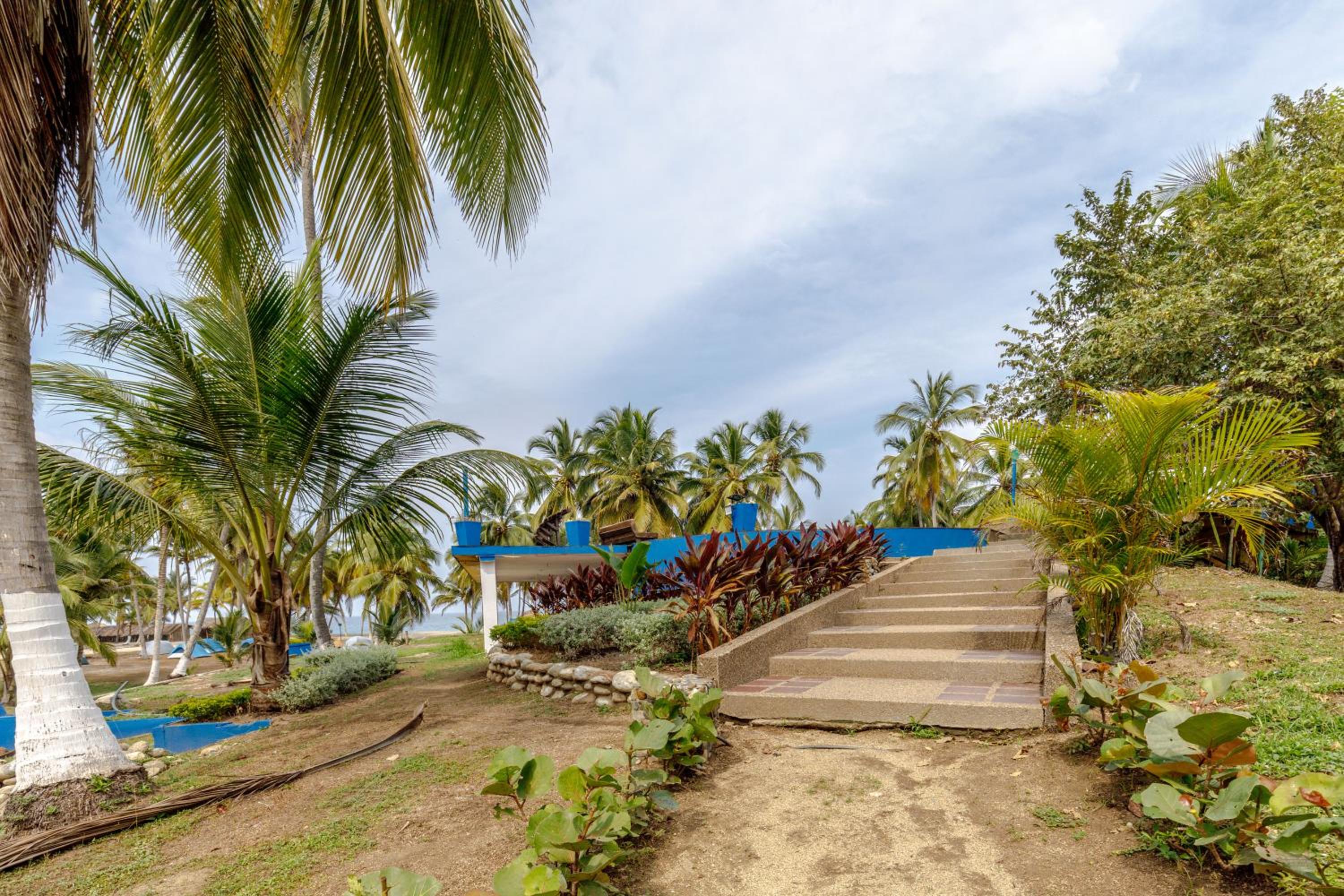 CASA DE CAMPO CASTILLETE dentro del PARQUE TAYRONA