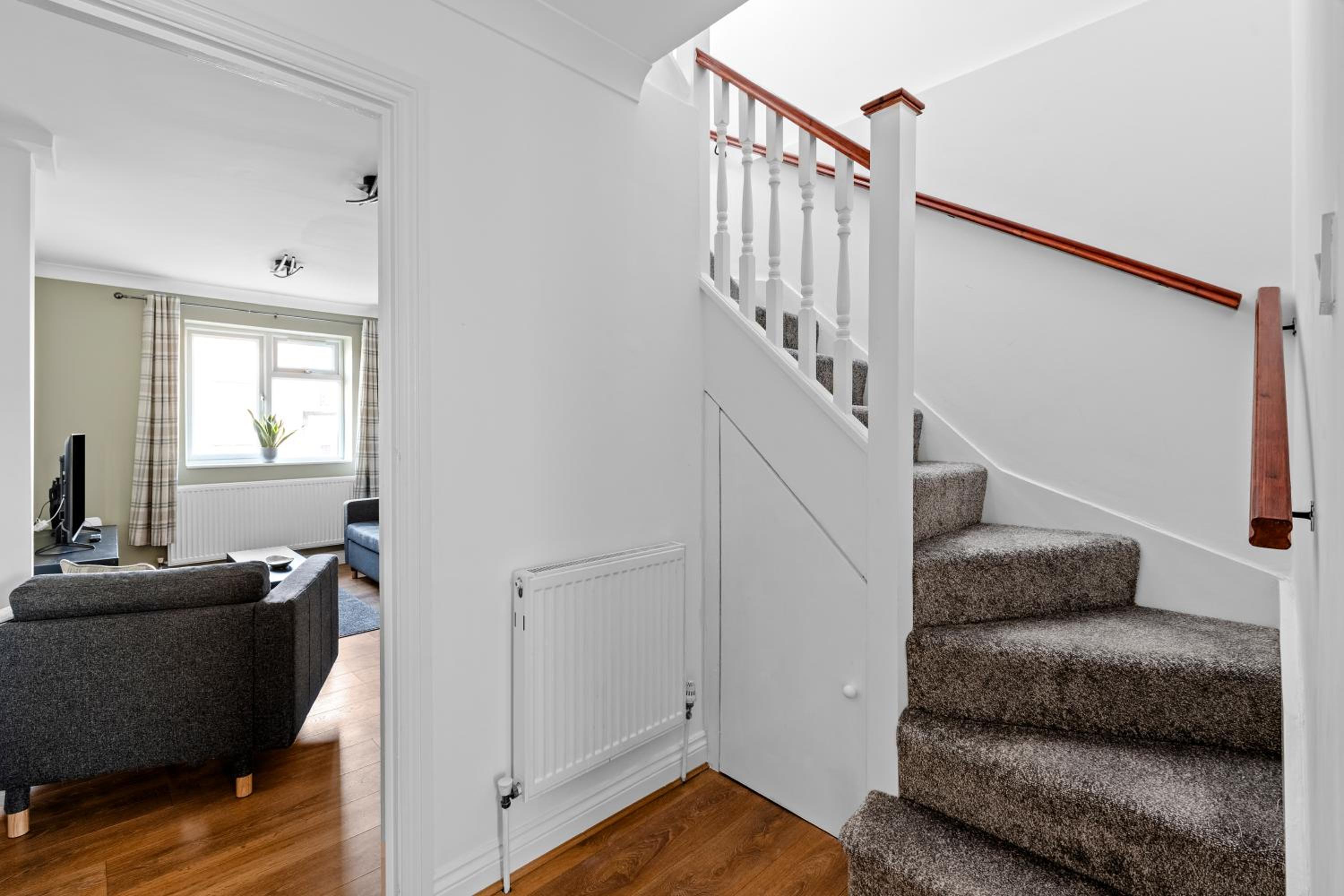 Cosy 2 Bedroom Flat in East Ham, Close to Excel