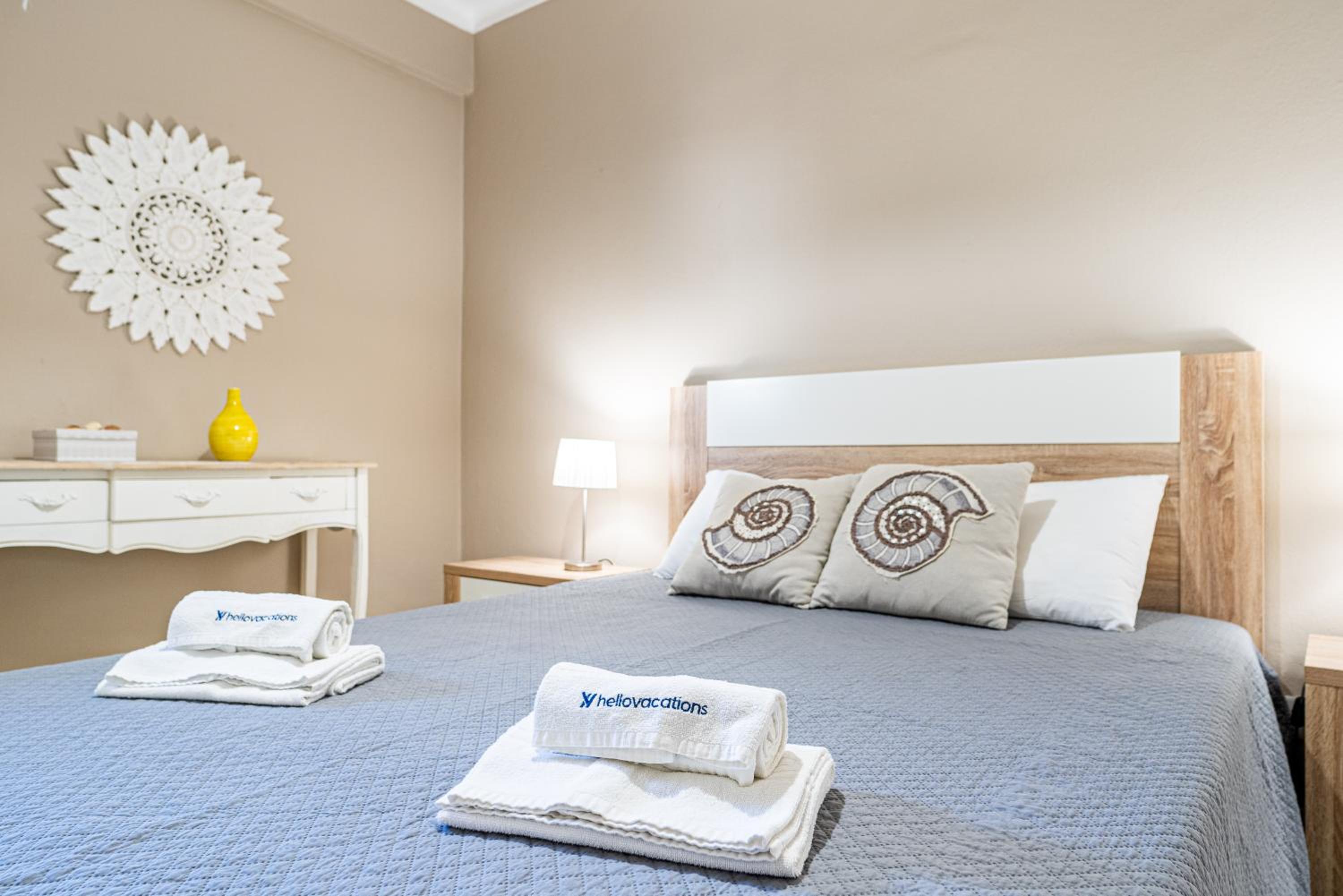 Passport Beach Apartment - 102 by HelloVacations view 4