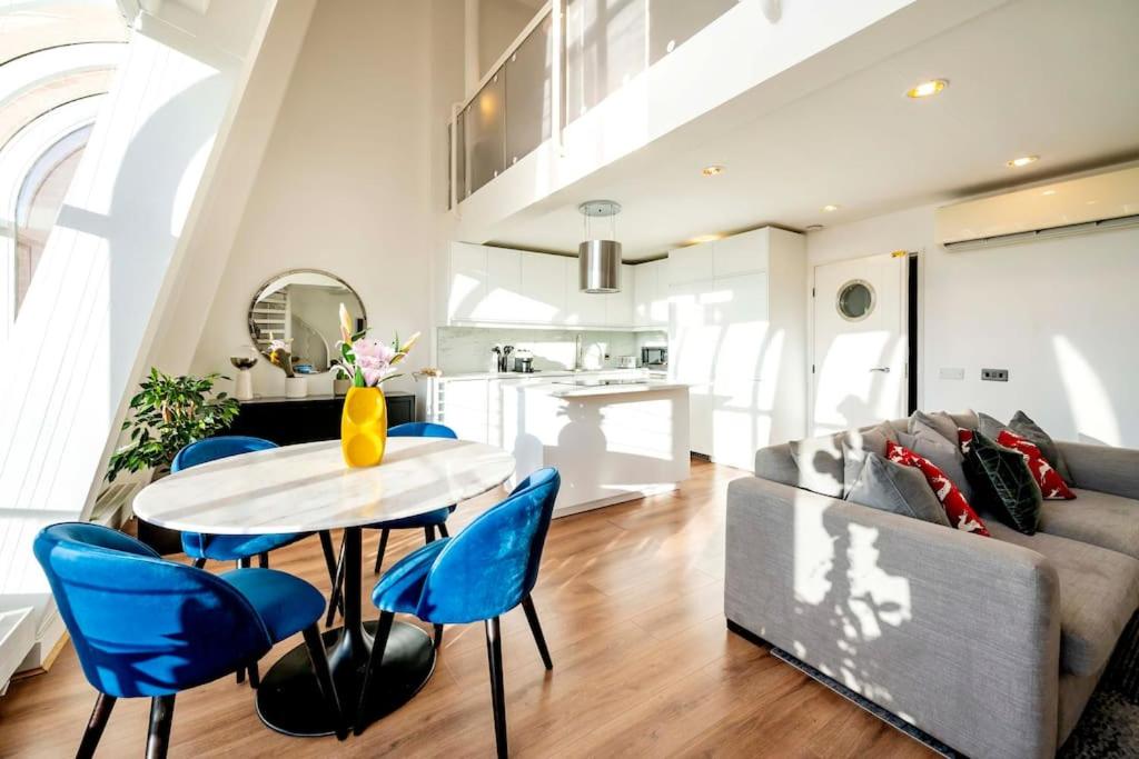Arcore Premium Apartments Golden Square